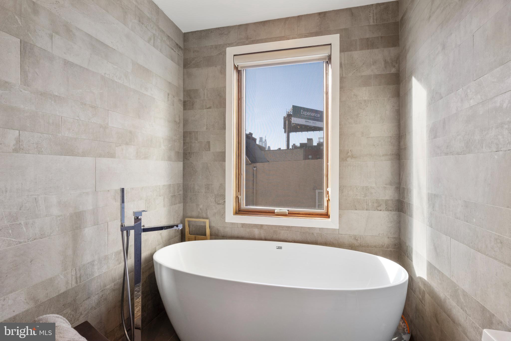 OLD CITY - Residential