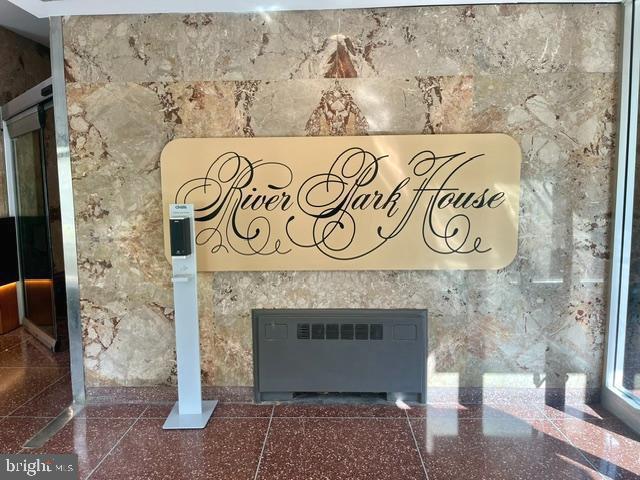 3600 CONSHOHOCKEN AVENUE 00 303