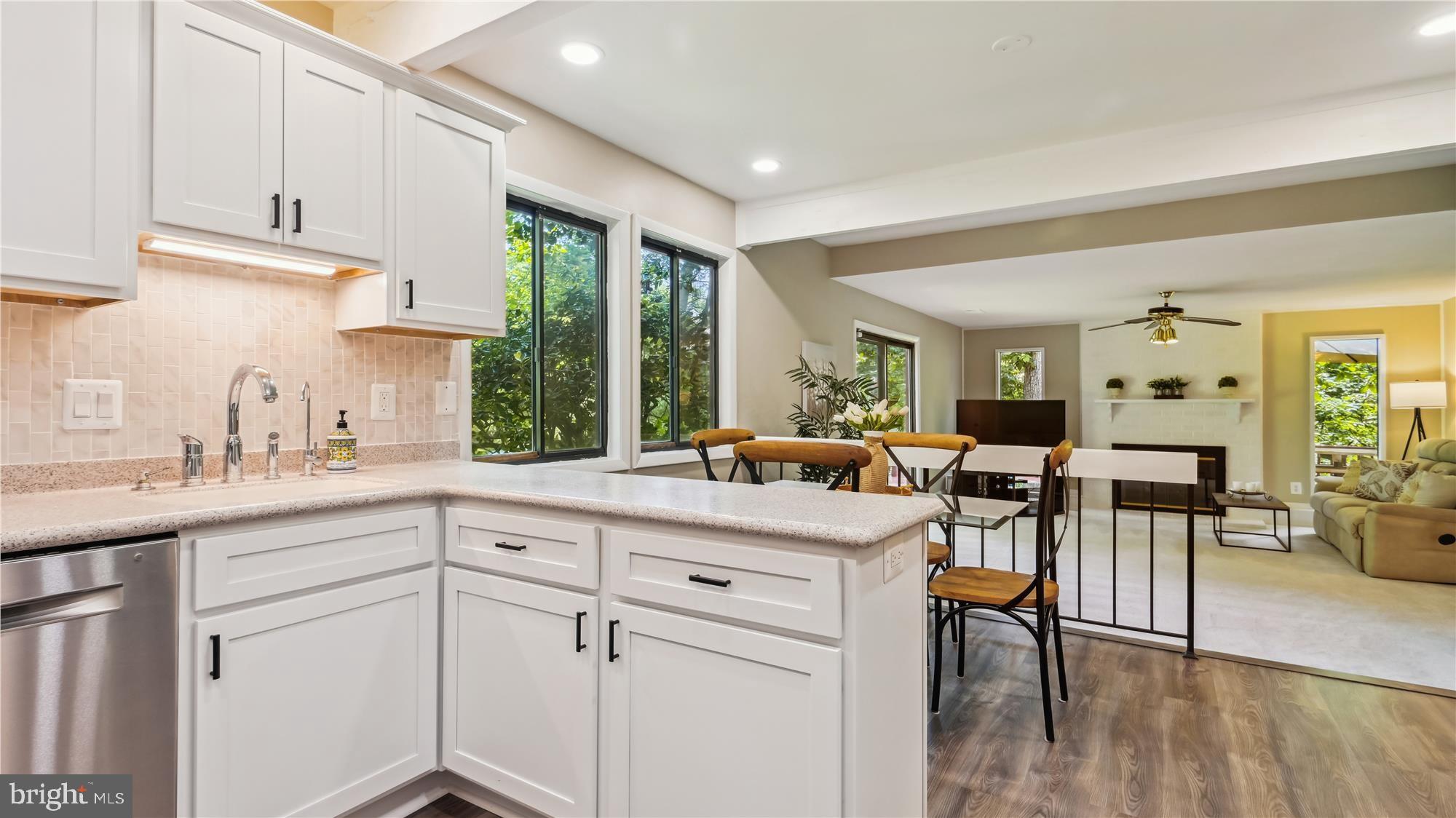 LAKE RIDGE - Residential