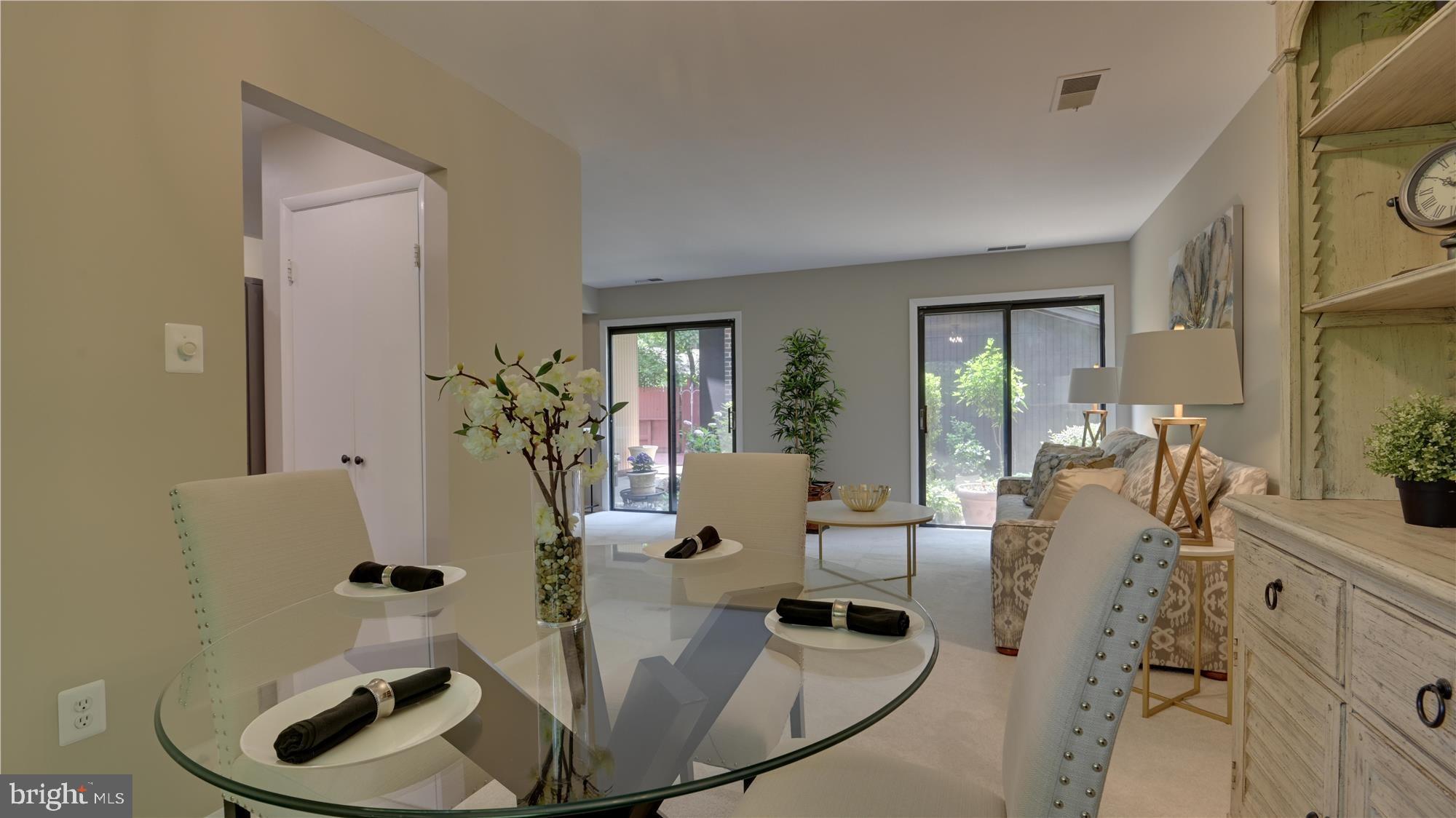 LAKE RIDGE - Residential