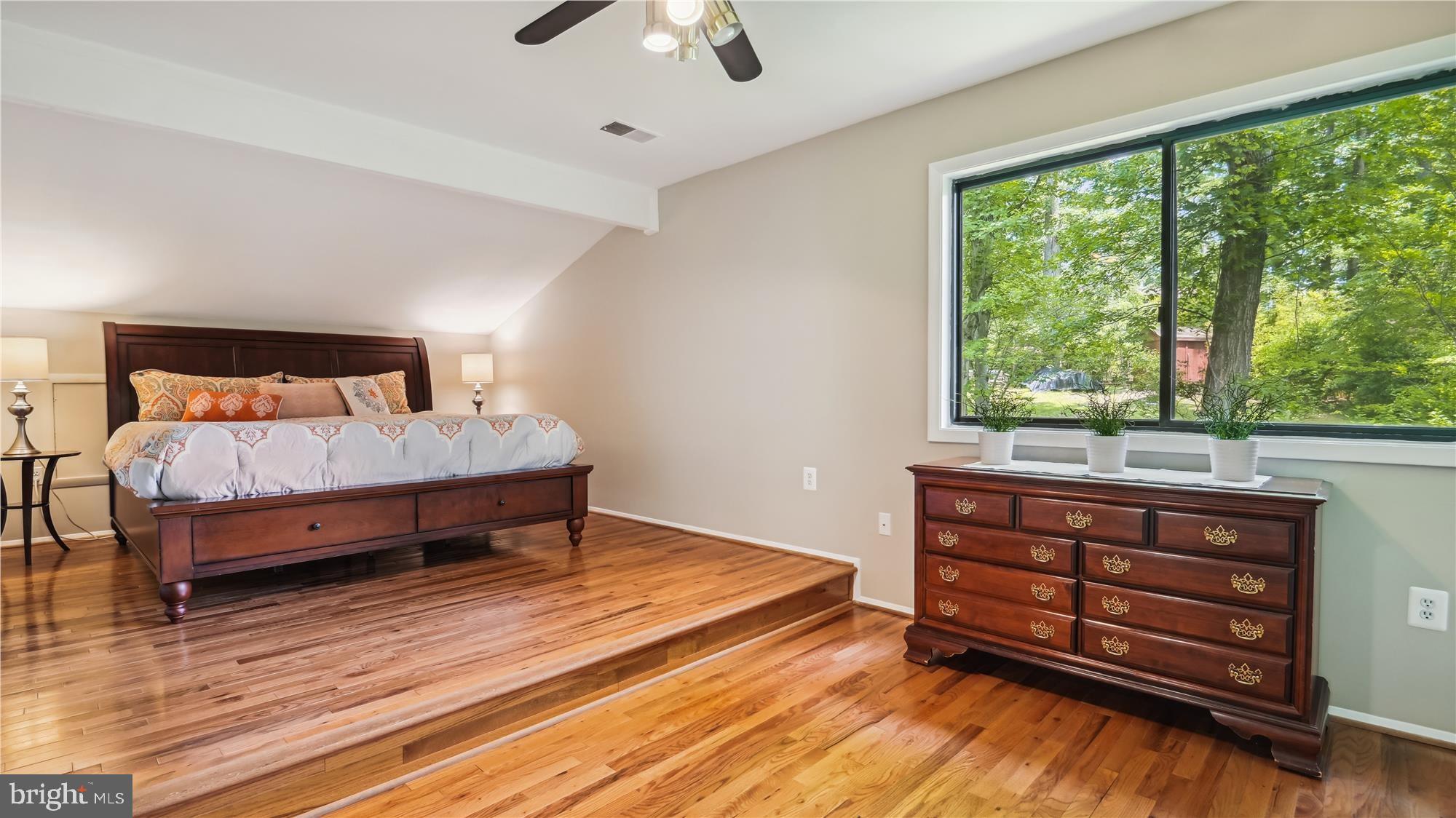 LAKE RIDGE - Residential