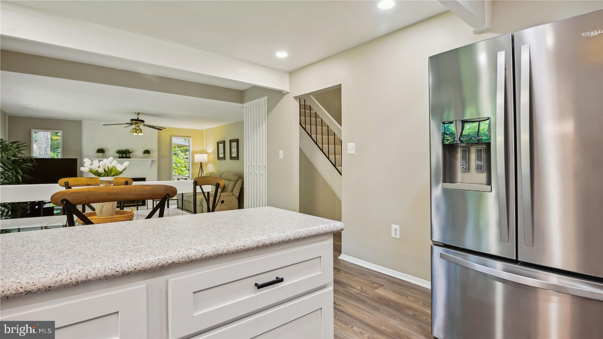 LAKE RIDGE - Residential