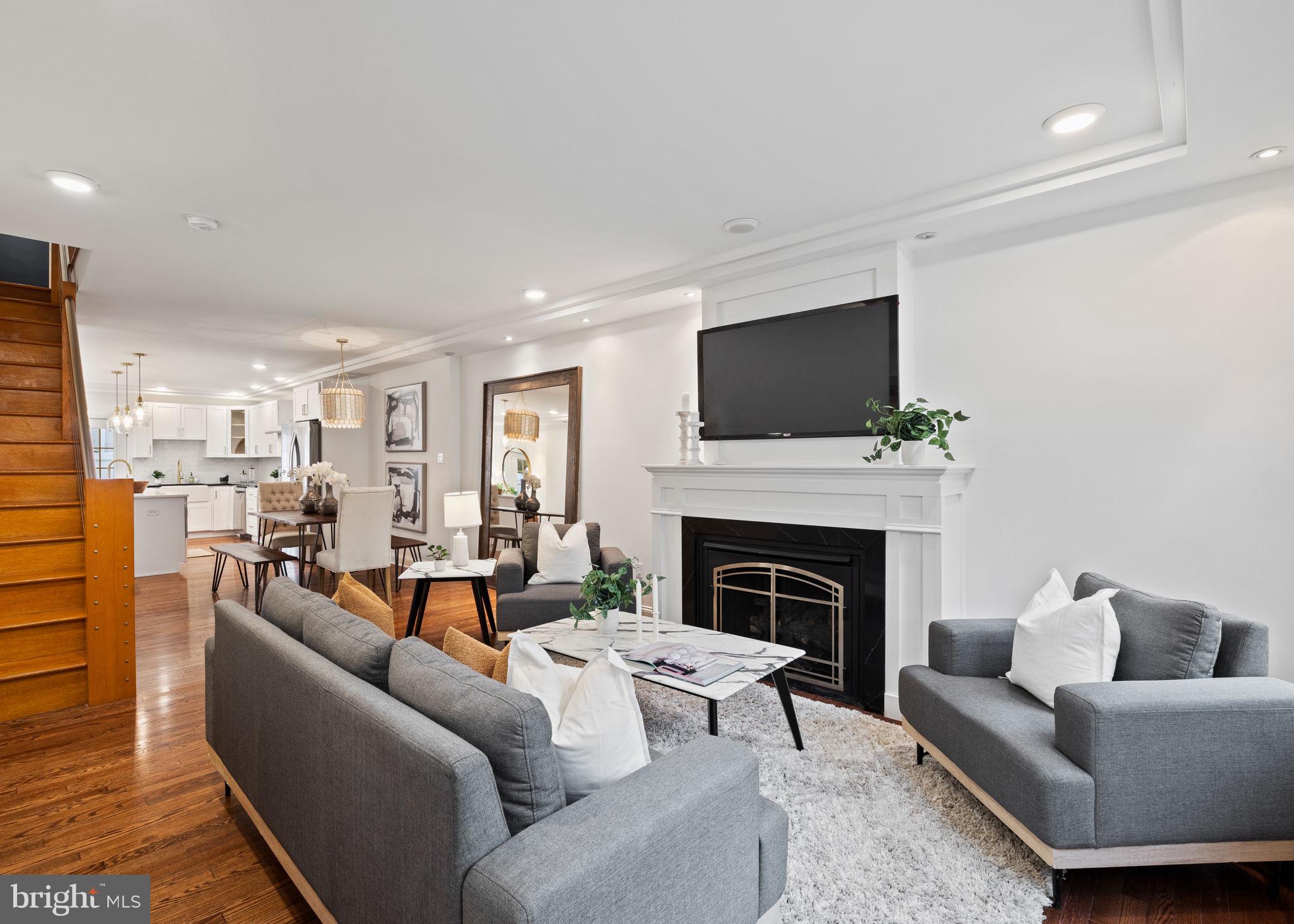 805 S 19TH STREET