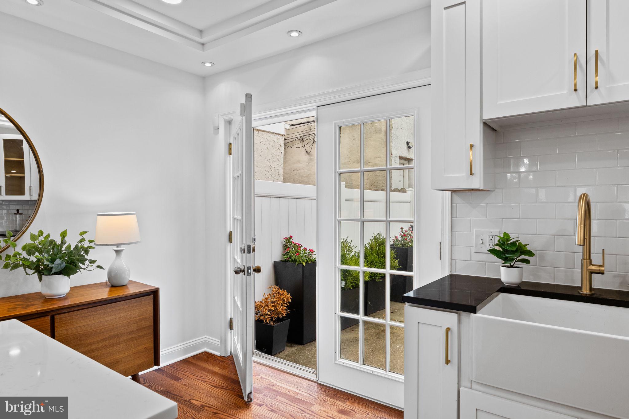 GRADUATE HOSPITAL - Residential