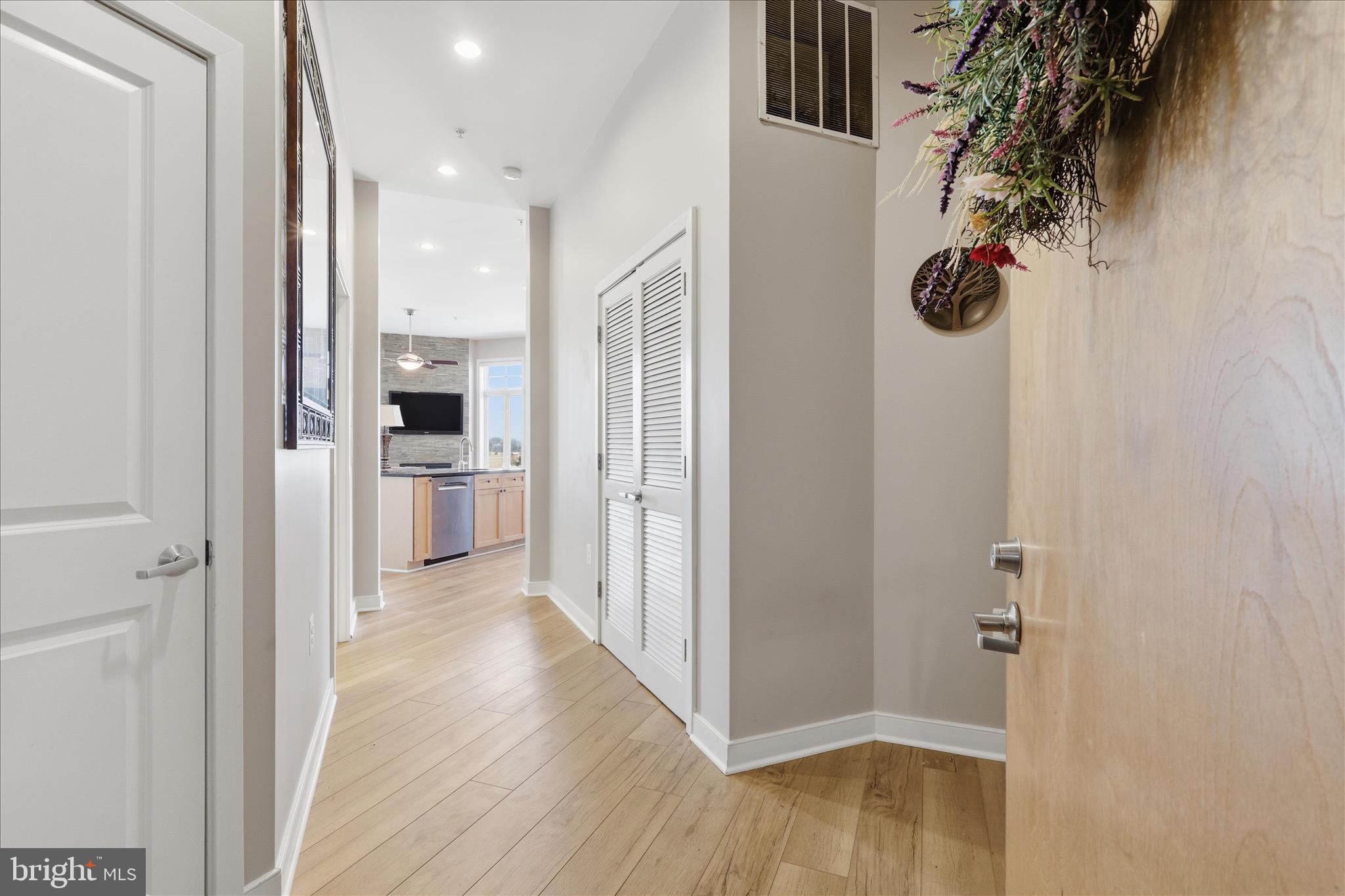 181 E REED AVENUE 411