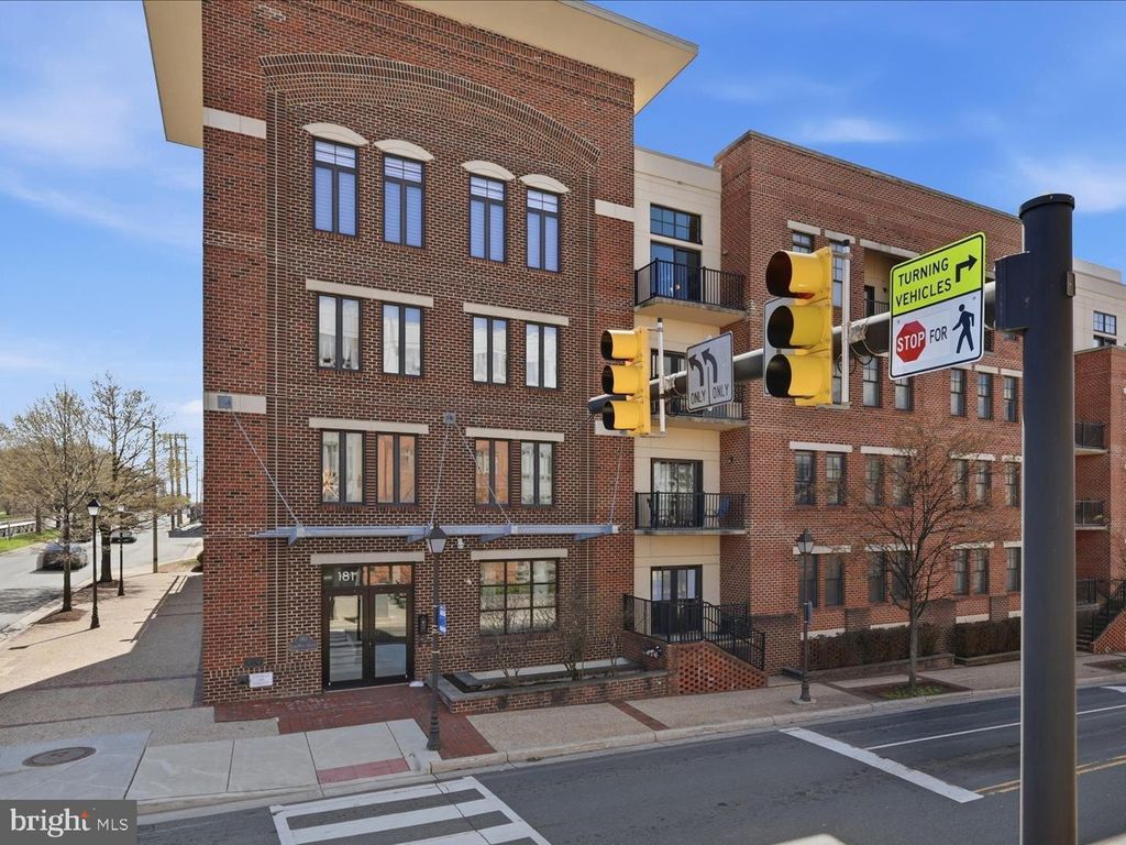 Photo of 181 E Reed Avenue #411, ALEXANDRIA, VA 22305 (MLS # VAAX2055602)