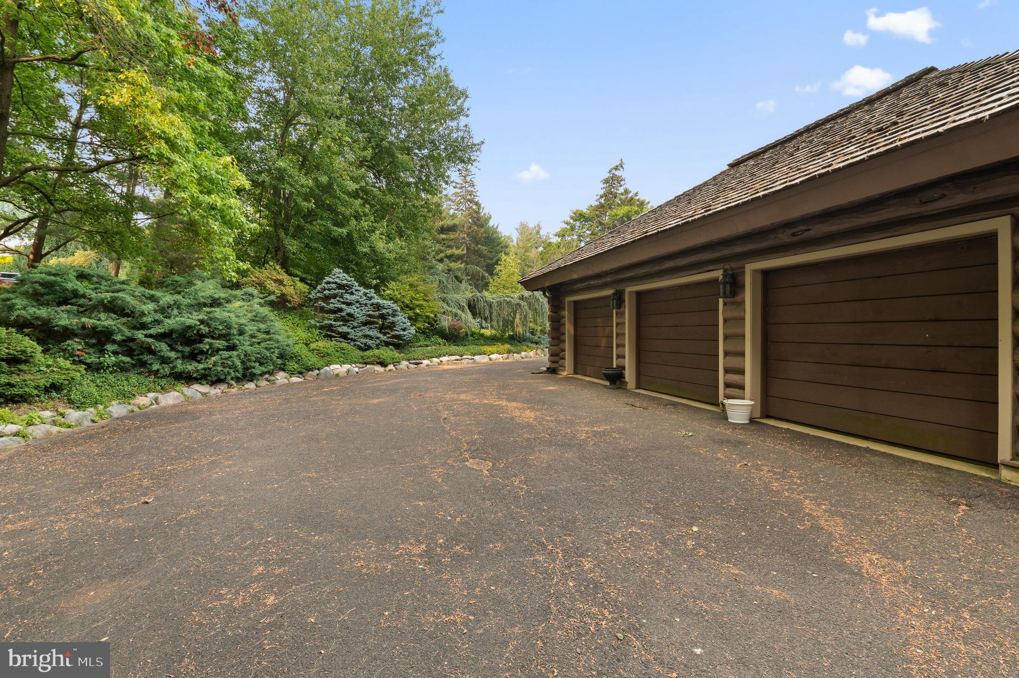 PENNOCK WOODS - Residential