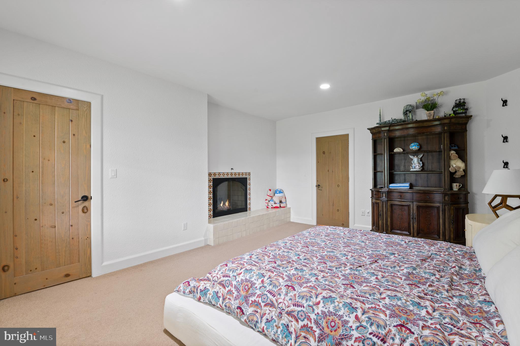 PENNOCK WOODS - Residential