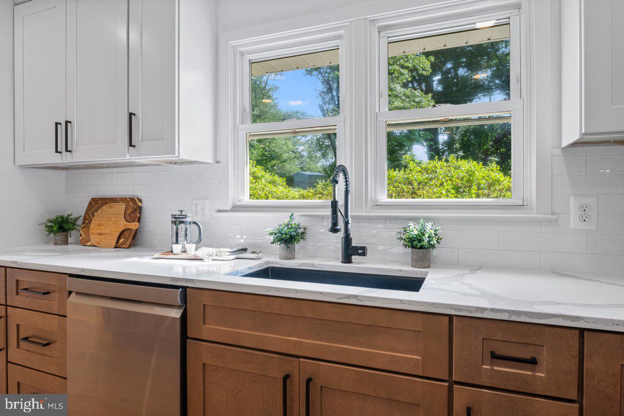 COLUMBIA HILLS - Residential