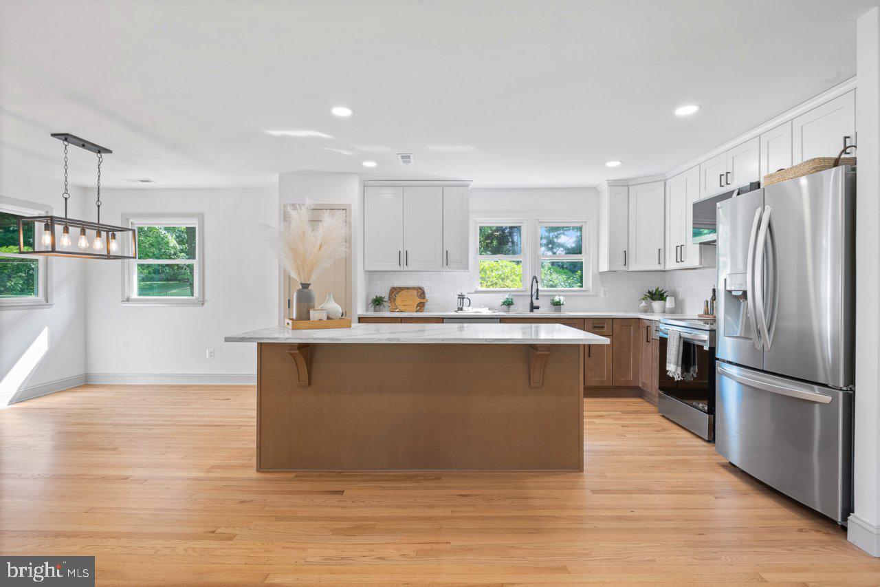 COLUMBIA HILLS - Residential