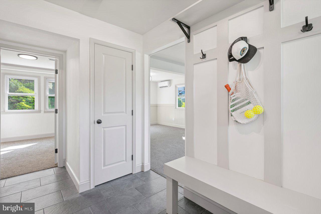 COLUMBIA HILLS - Residential