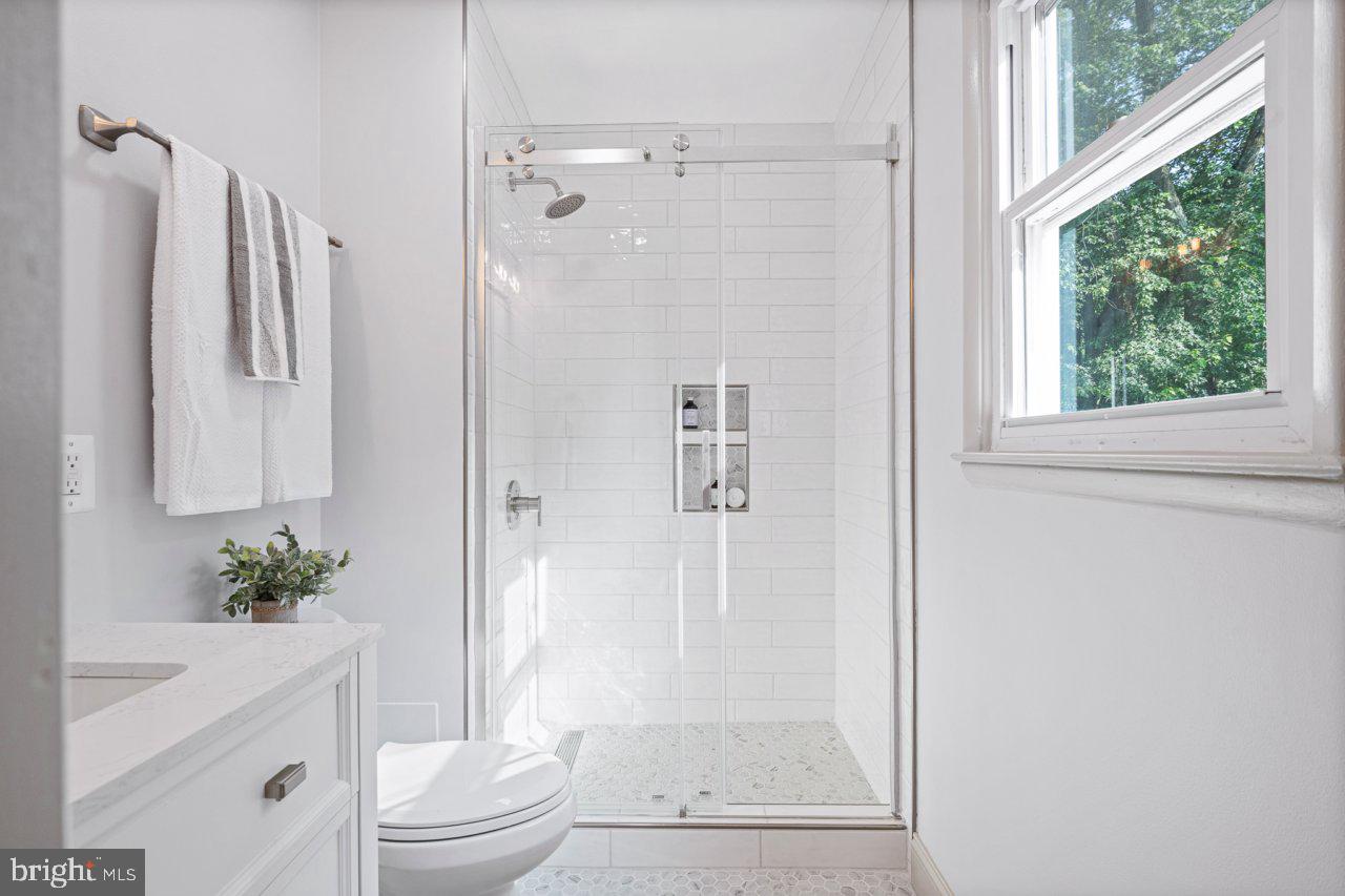 COLUMBIA HILLS - Residential