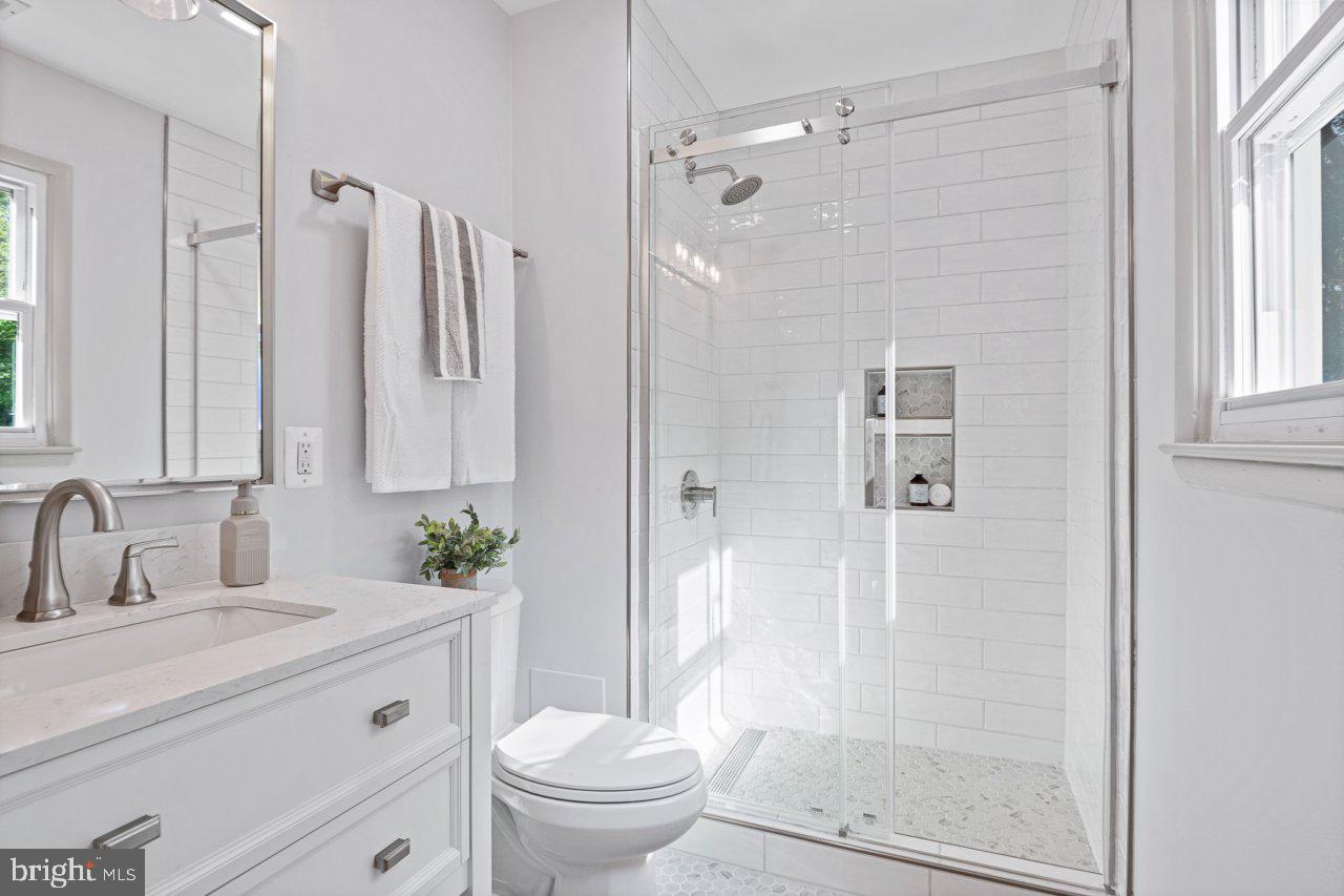 COLUMBIA HILLS - Residential