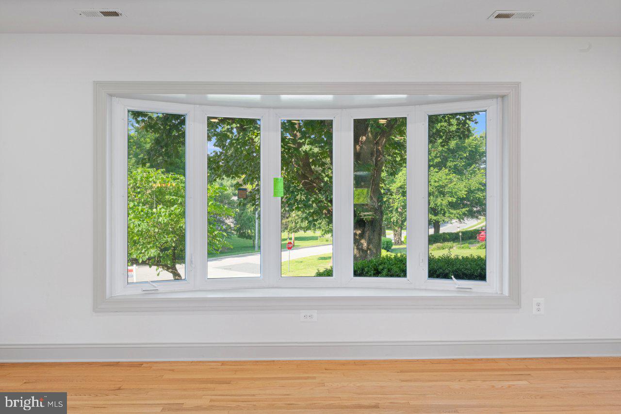 COLUMBIA HILLS - Residential