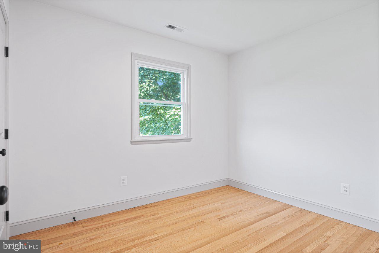 COLUMBIA HILLS - Residential