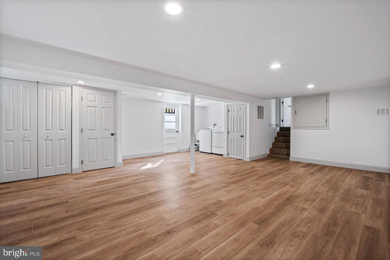 COLUMBIA HILLS - Residential