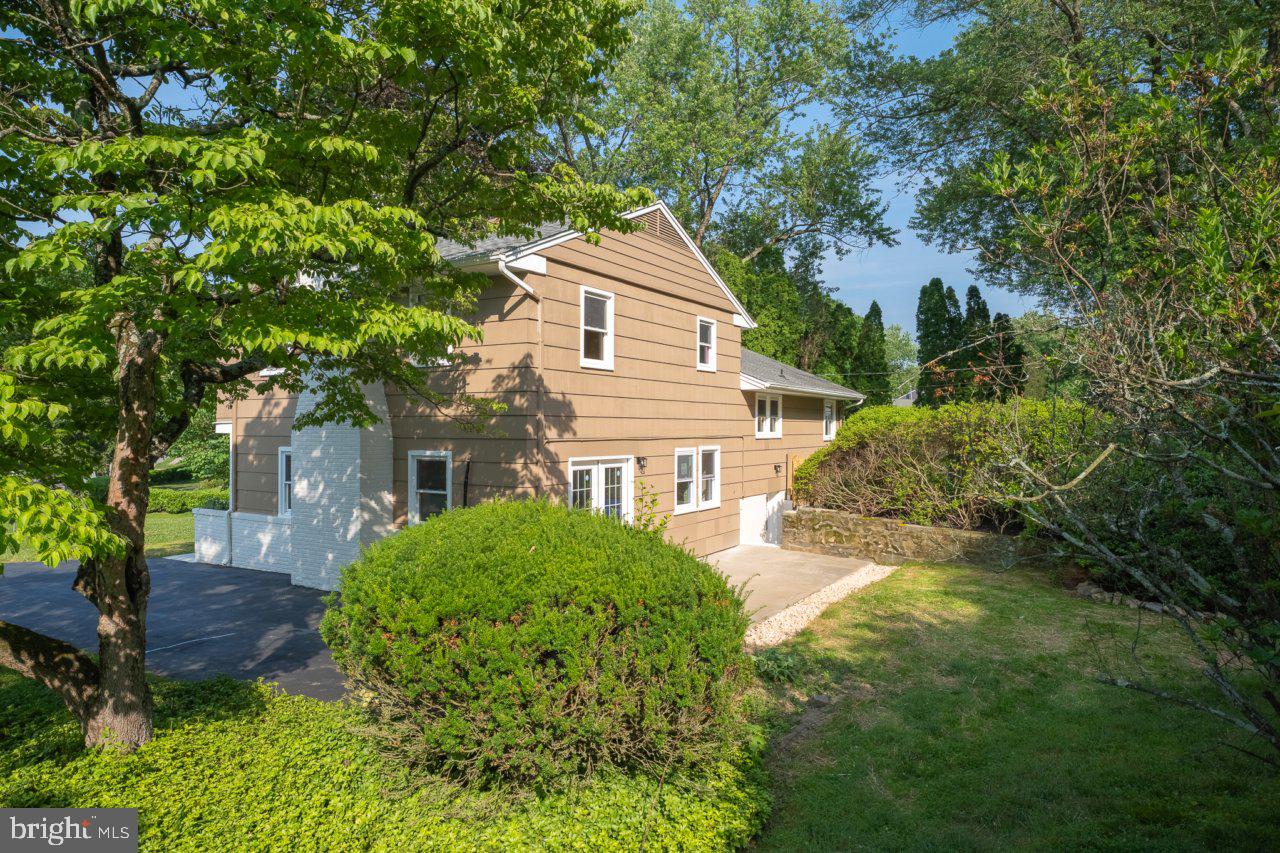 COLUMBIA HILLS - Residential