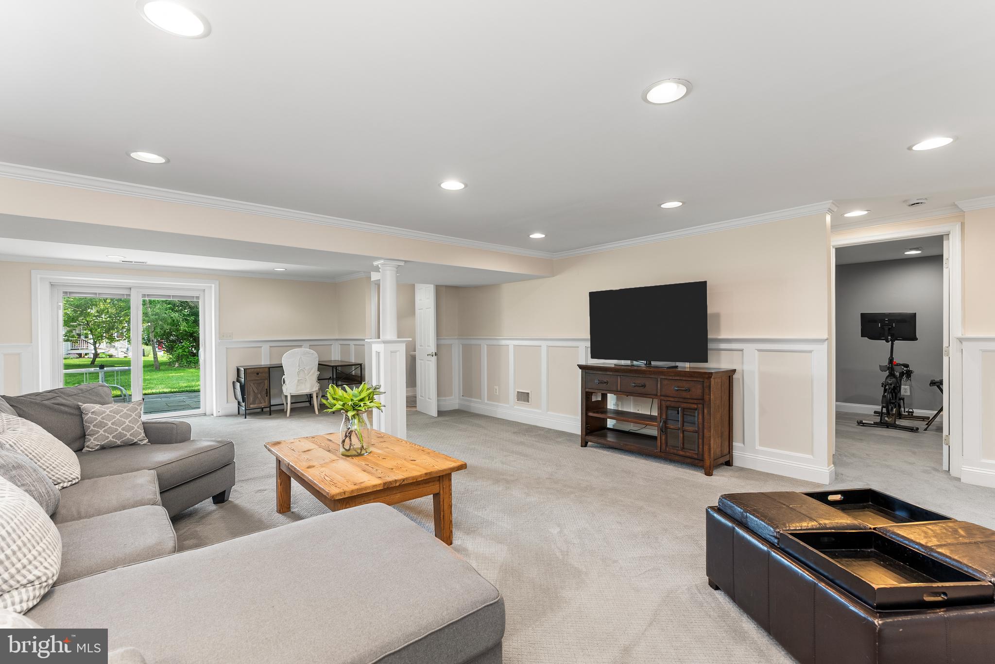 HUNT VALLEY STATION - Residential