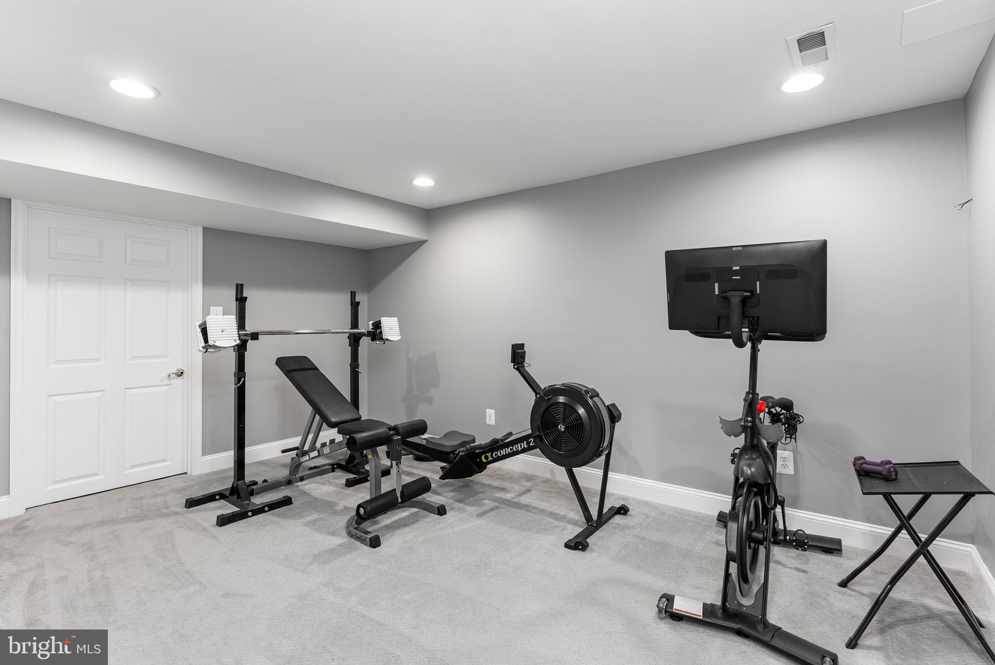 HUNT VALLEY STATION - Residential