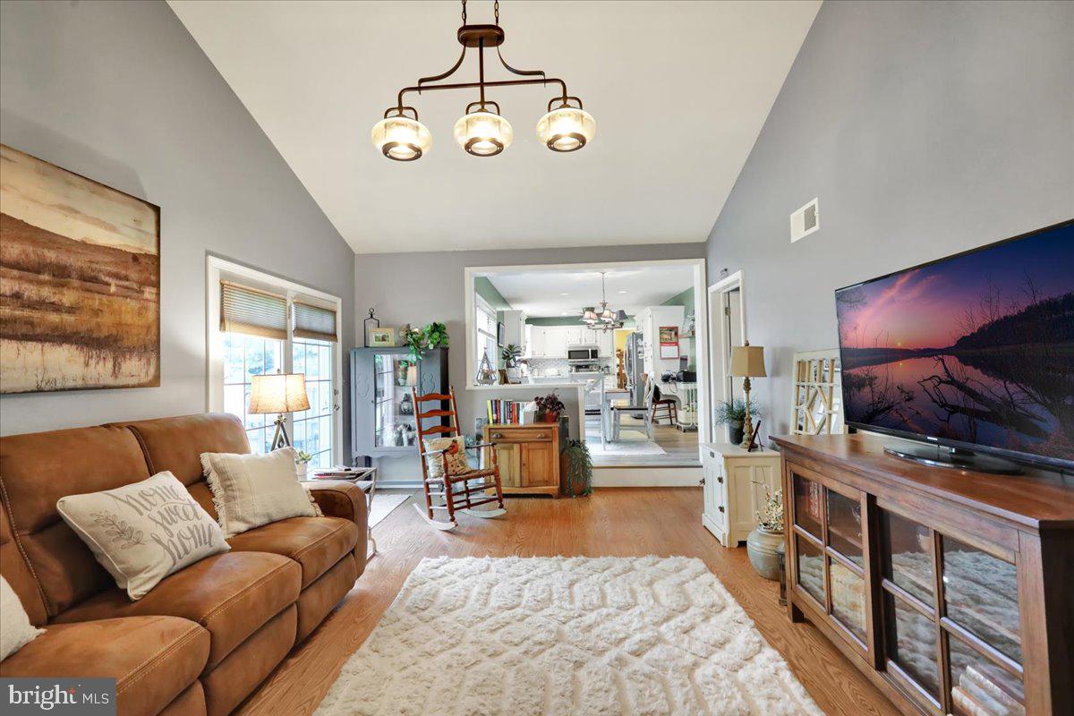 SHADOWSTONE NORTH - Residential