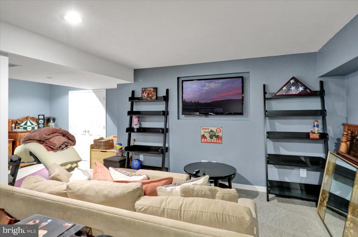 SHADOWSTONE NORTH - Residential