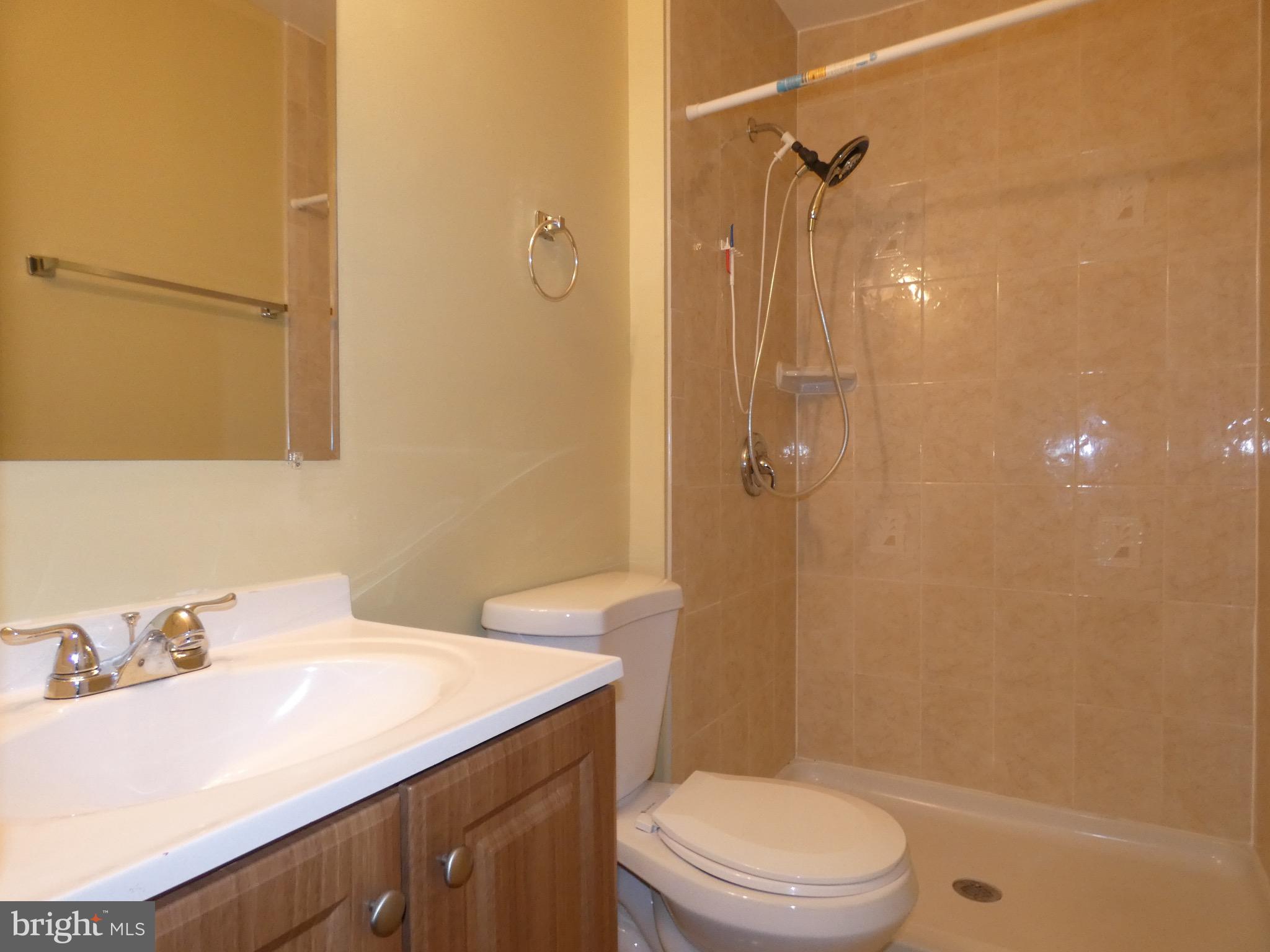 DALE CITY - Residential Lease