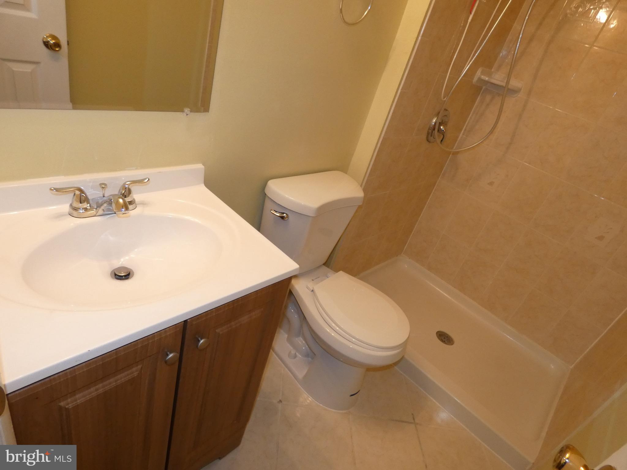 DALE CITY - Residential Lease