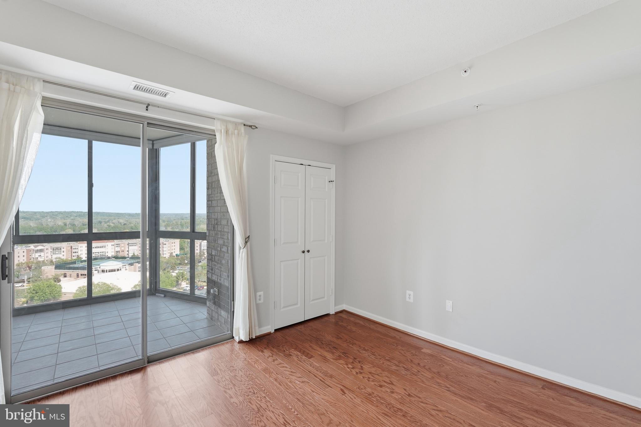 POTOMAC RIDGE AT LEISURE - Residential