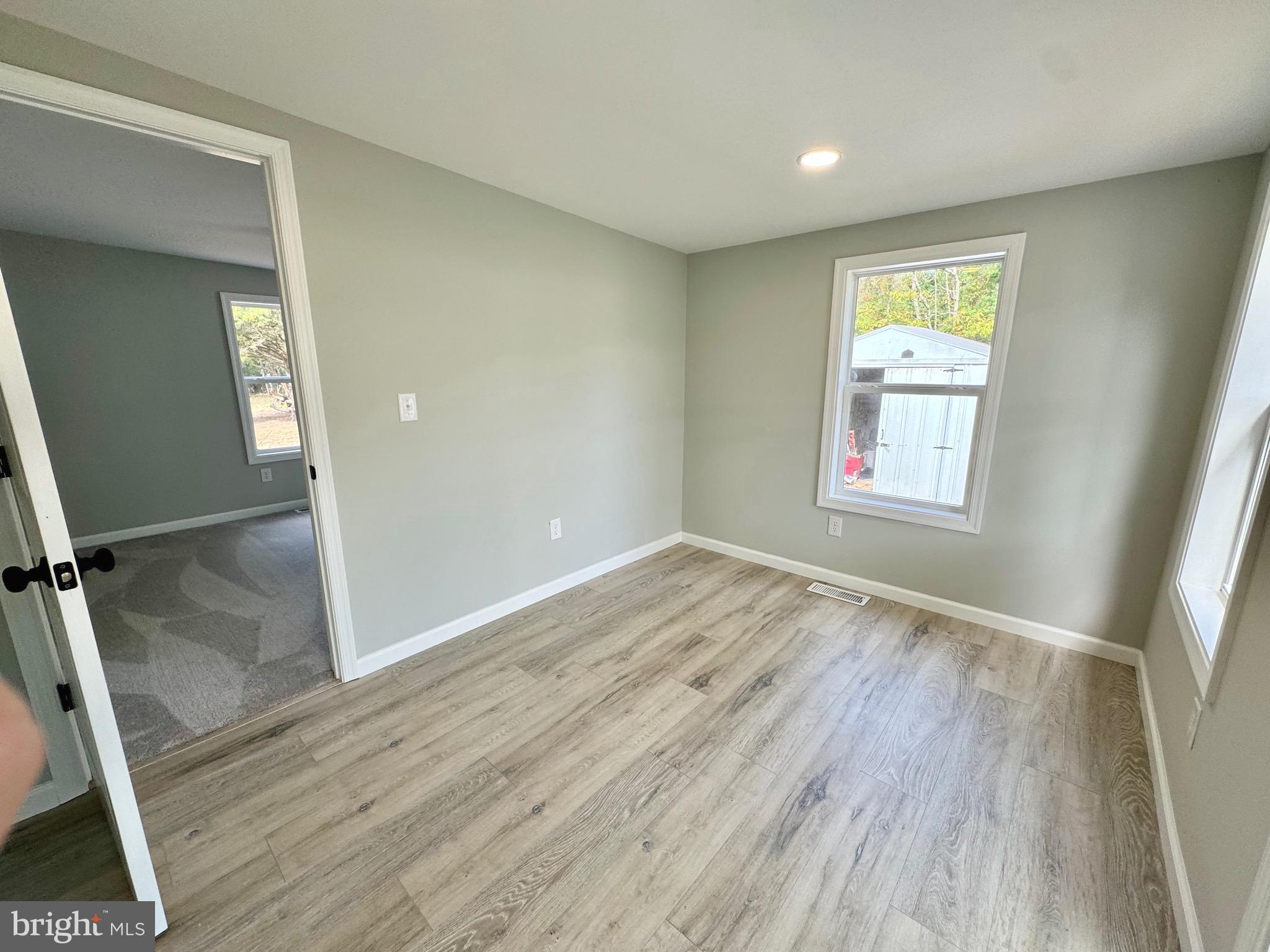 COLONIAL EAST MHP - Residential