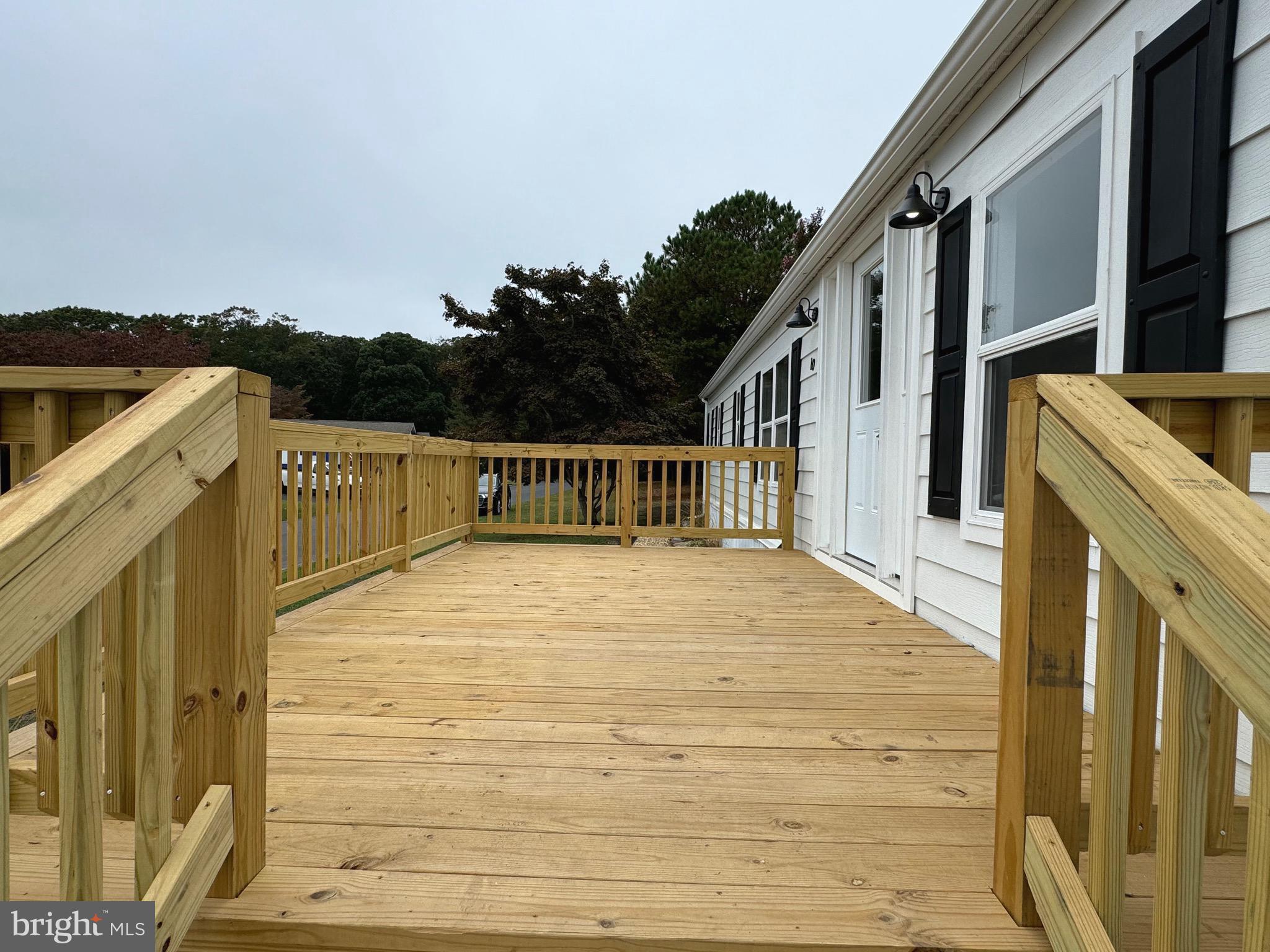 COLONIAL EAST MHP - Residential