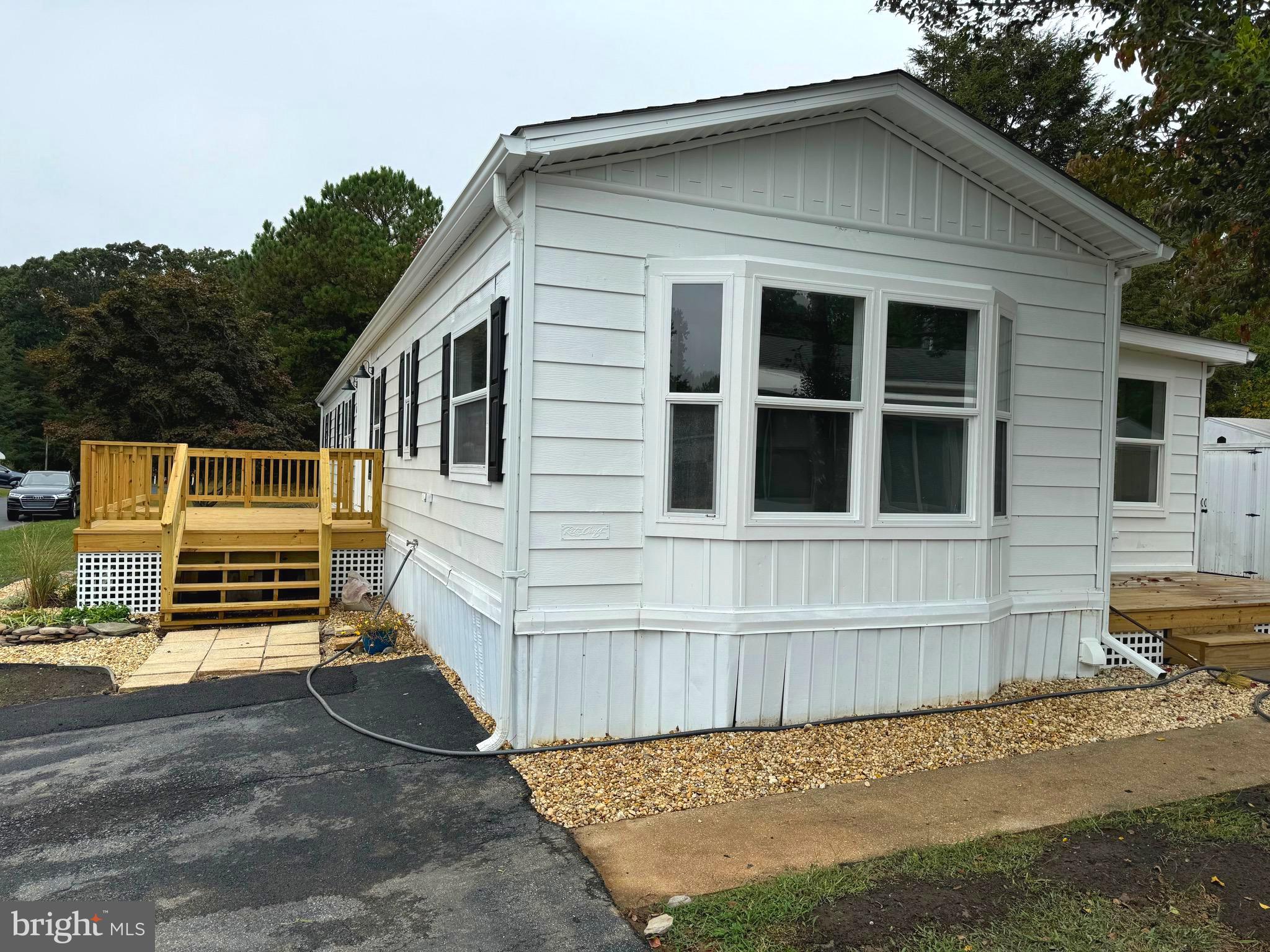 COLONIAL EAST MHP - Residential