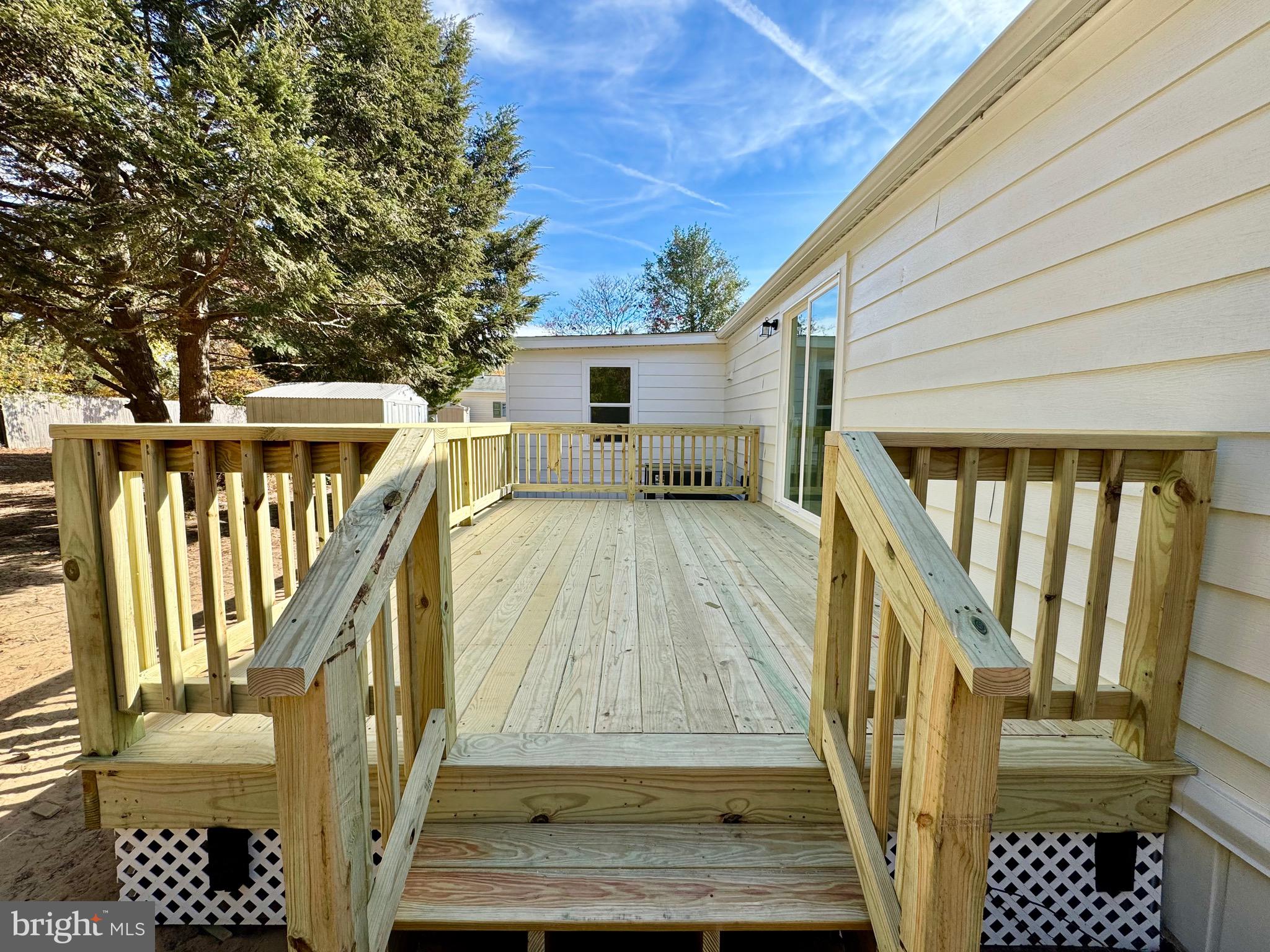 COLONIAL EAST MHP - Residential