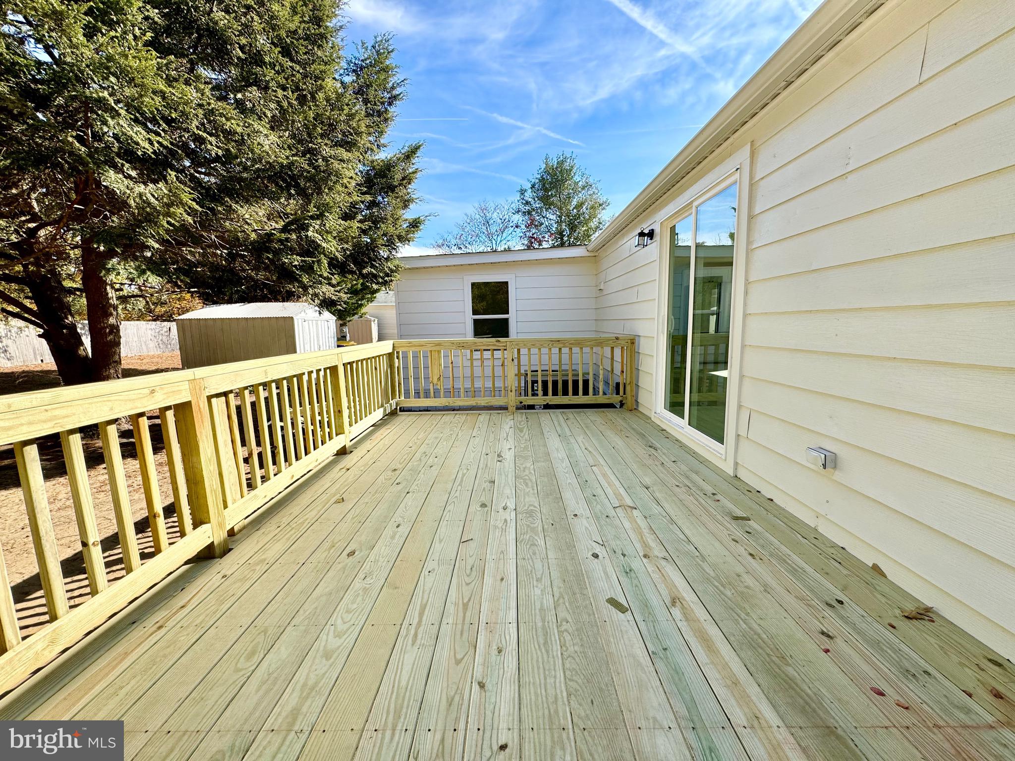 COLONIAL EAST MHP - Residential