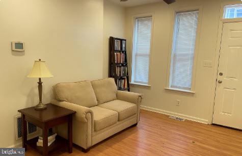 SANDTOWN-WINCHESTER - Residential