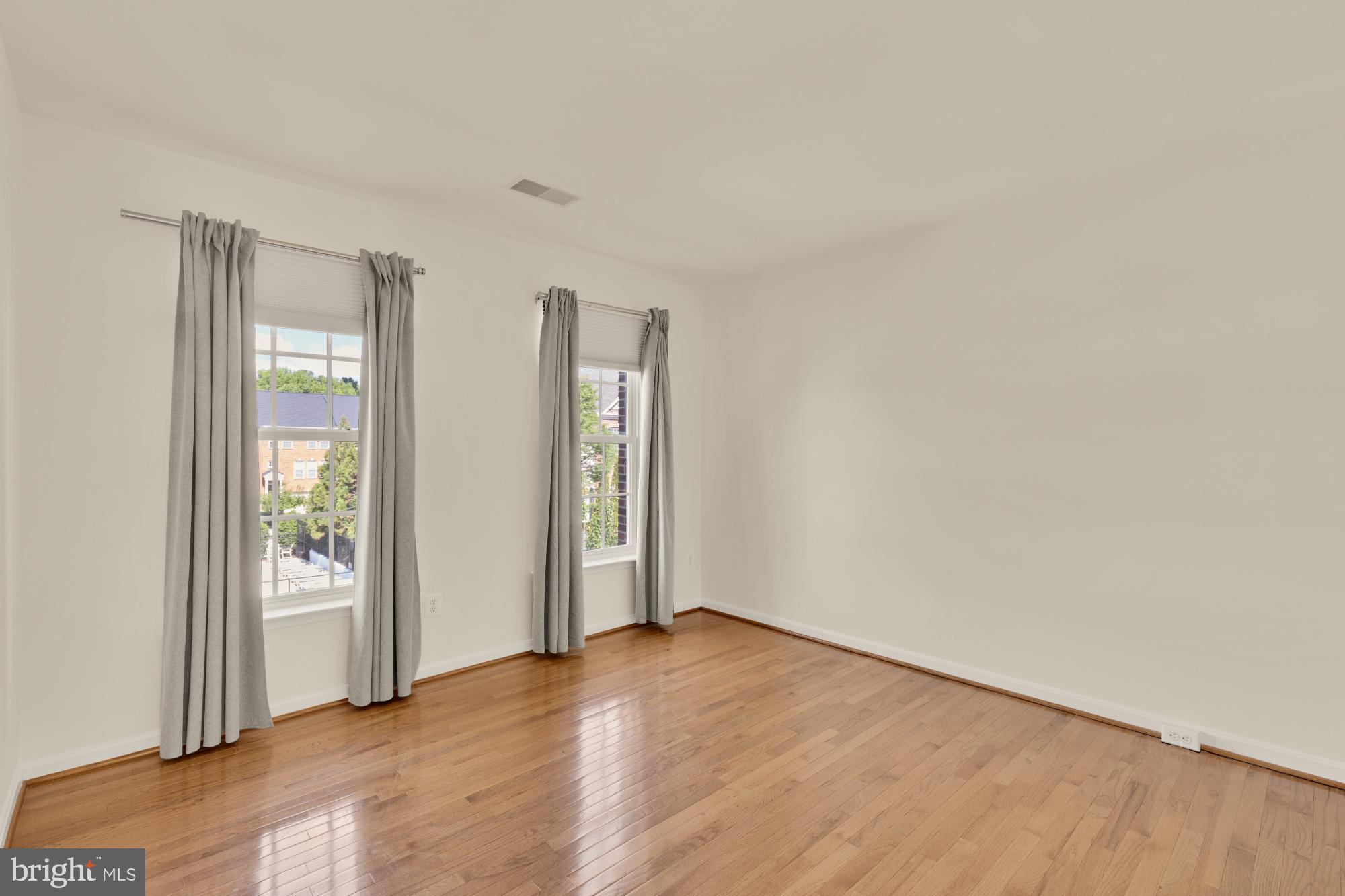 HUNTLEY MEADOWS - Residential