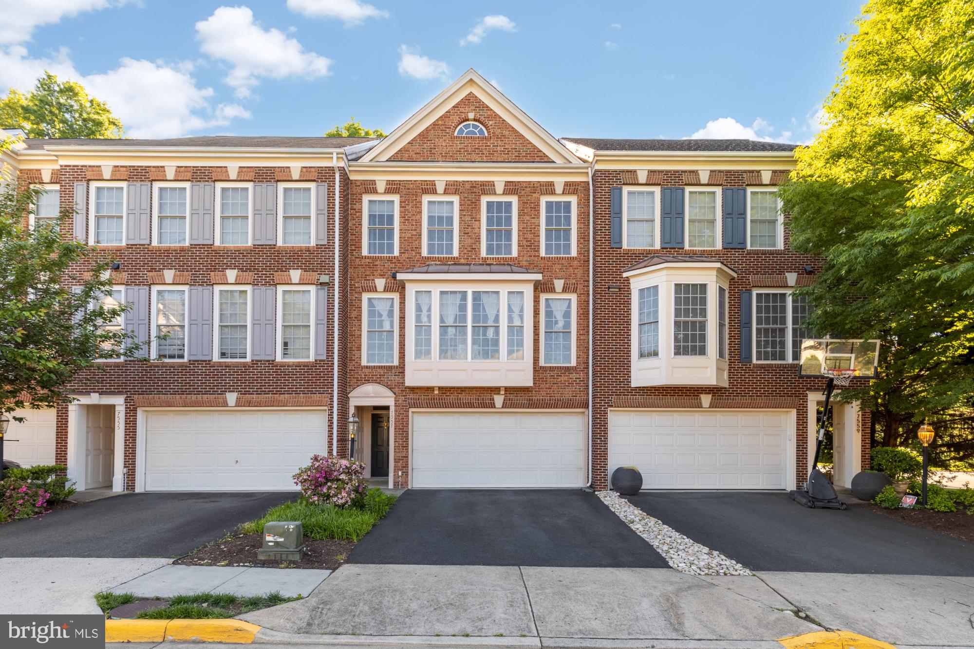 HUNTLEY MEADOWS - Residential