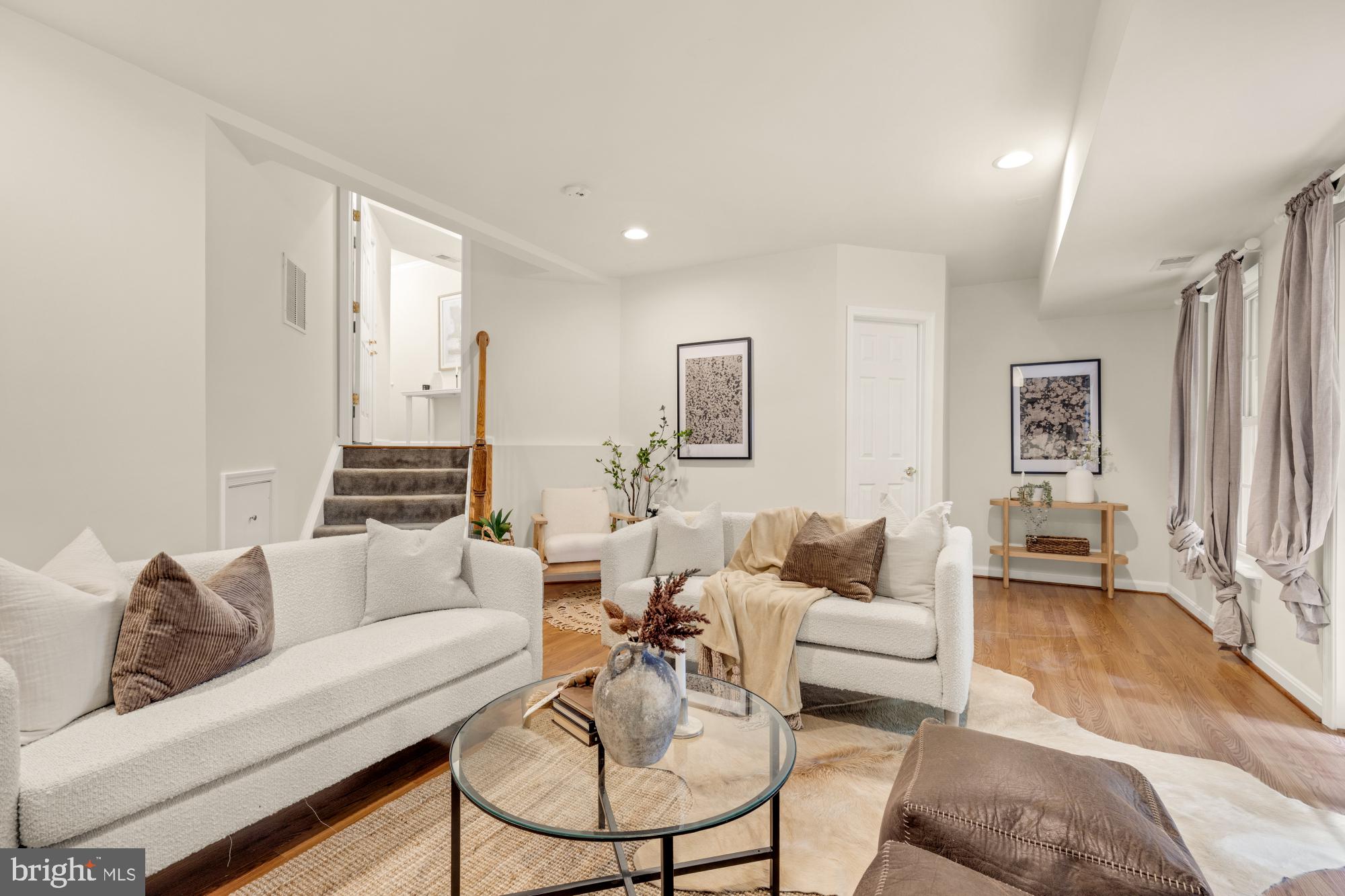 HUNTLEY MEADOWS - Residential