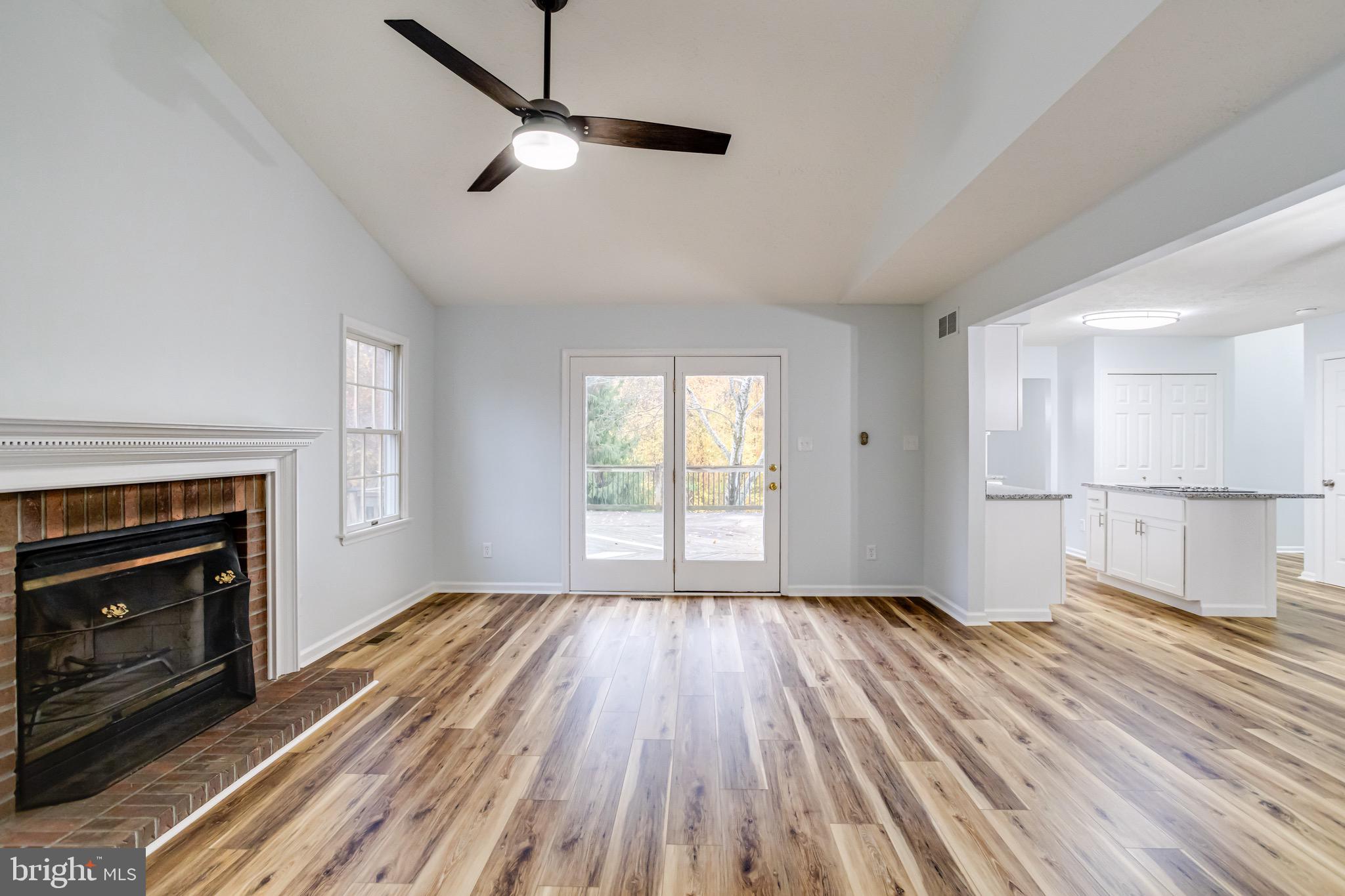 RIVERSIDE - Residential