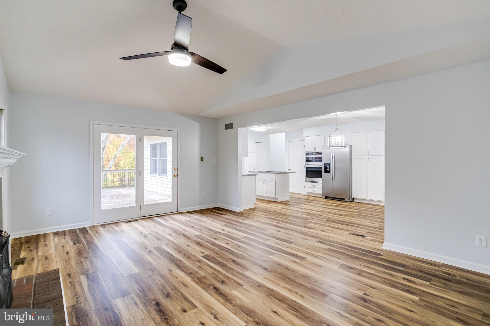 RIVERSIDE - Residential