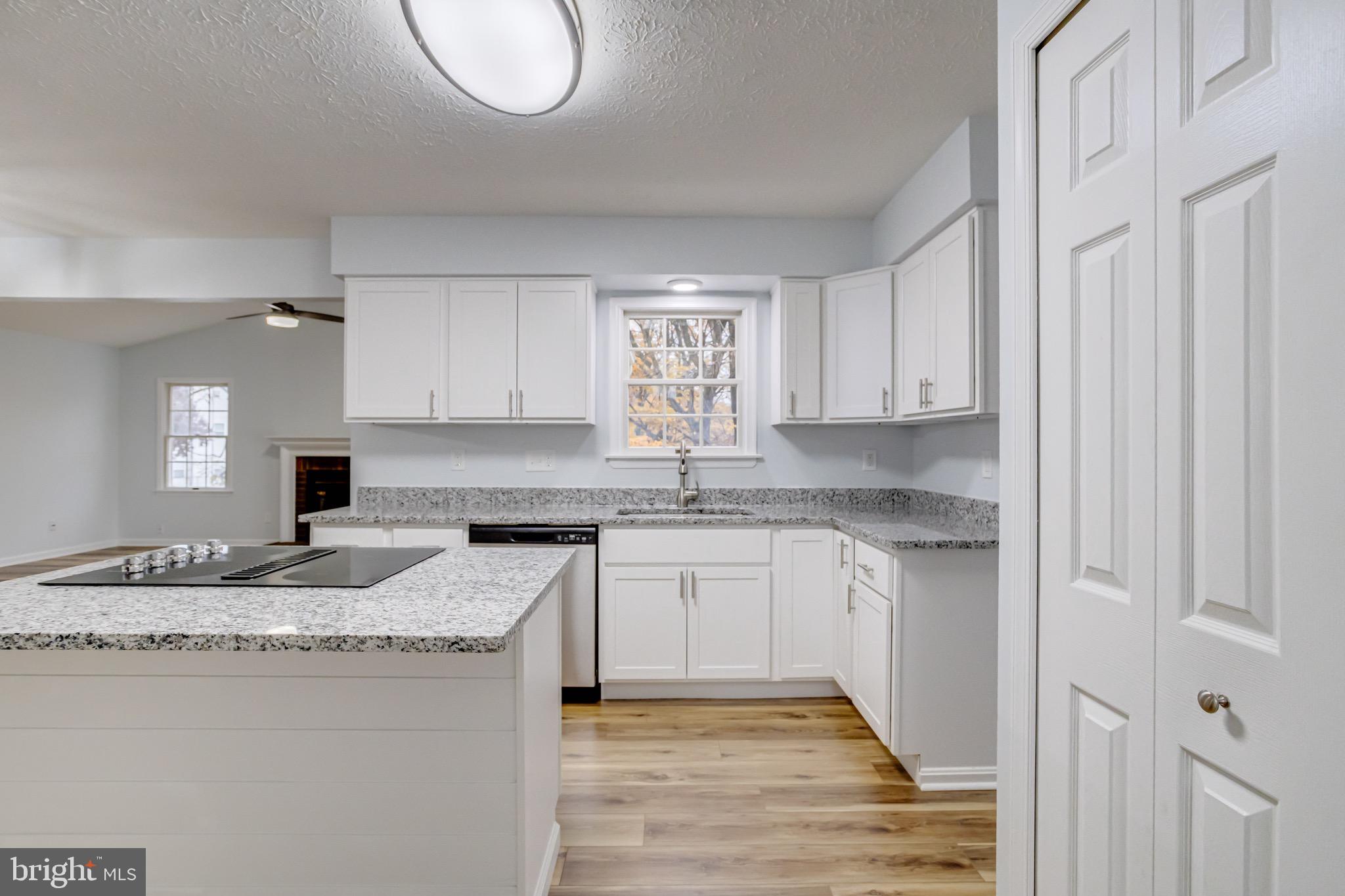 RIVERSIDE - Residential