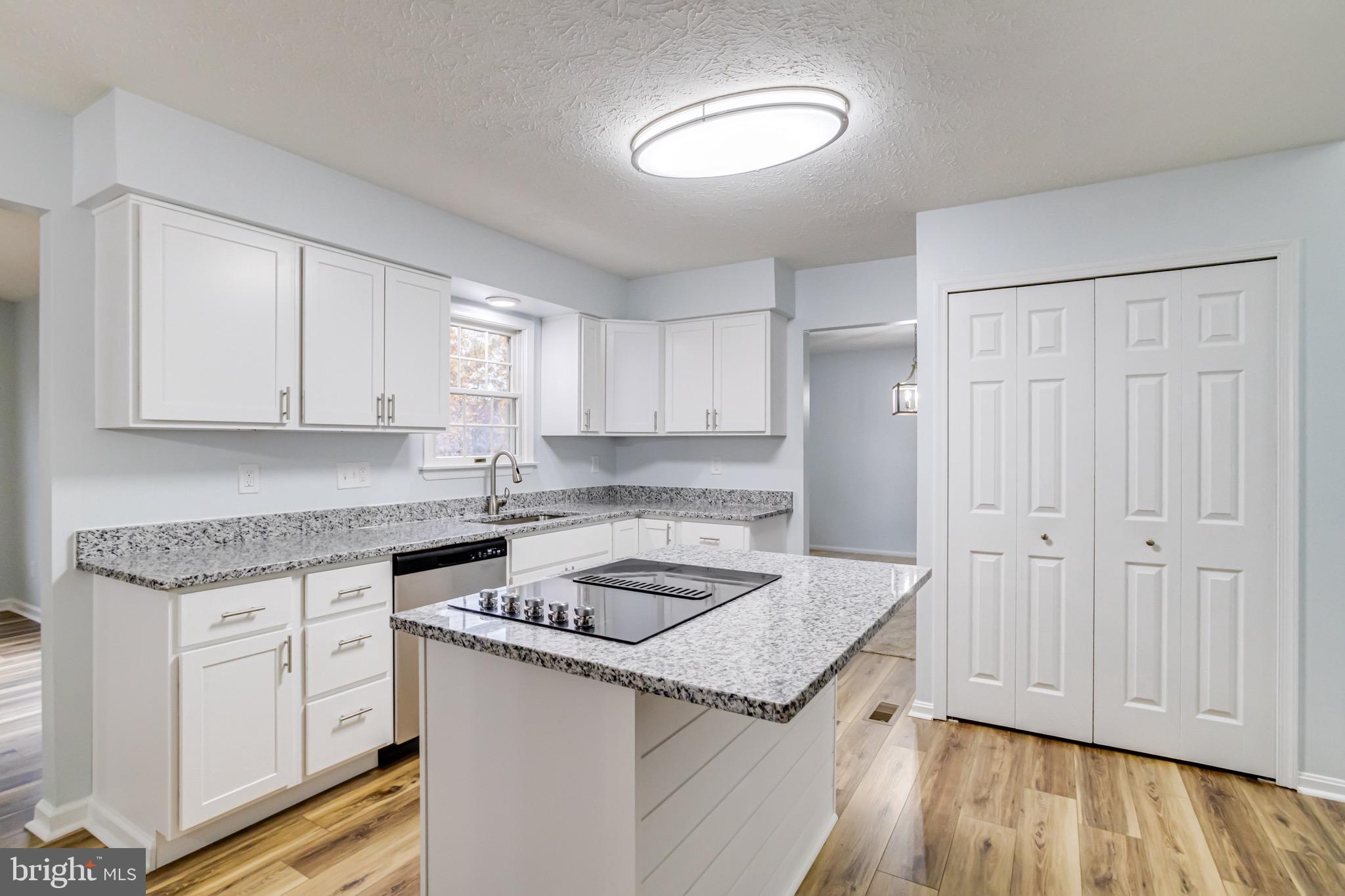 RIVERSIDE - Residential