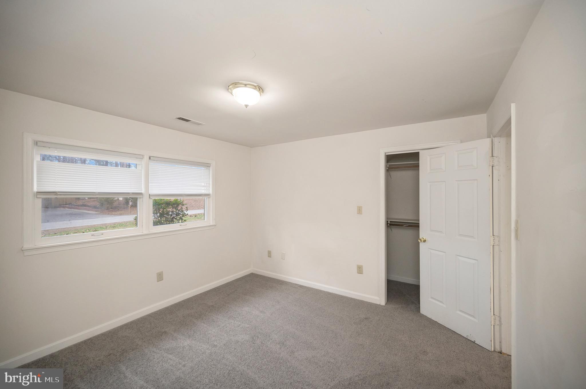 PLANTATION FOREST - Residential Lease