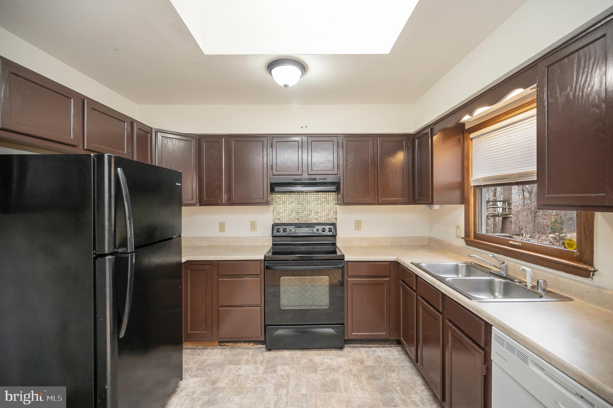 PLANTATION FOREST - Residential Lease