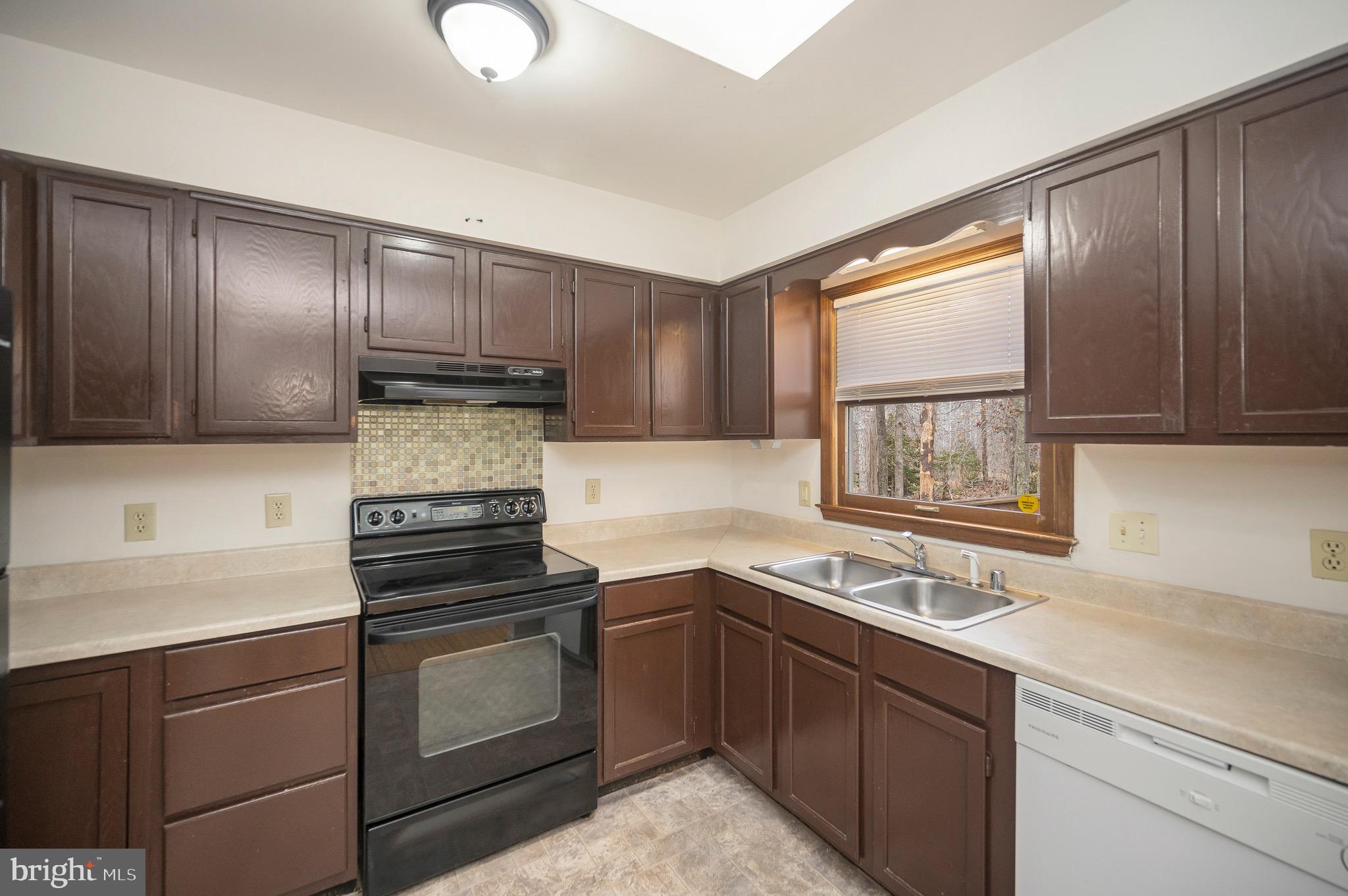 PLANTATION FOREST - Residential Lease