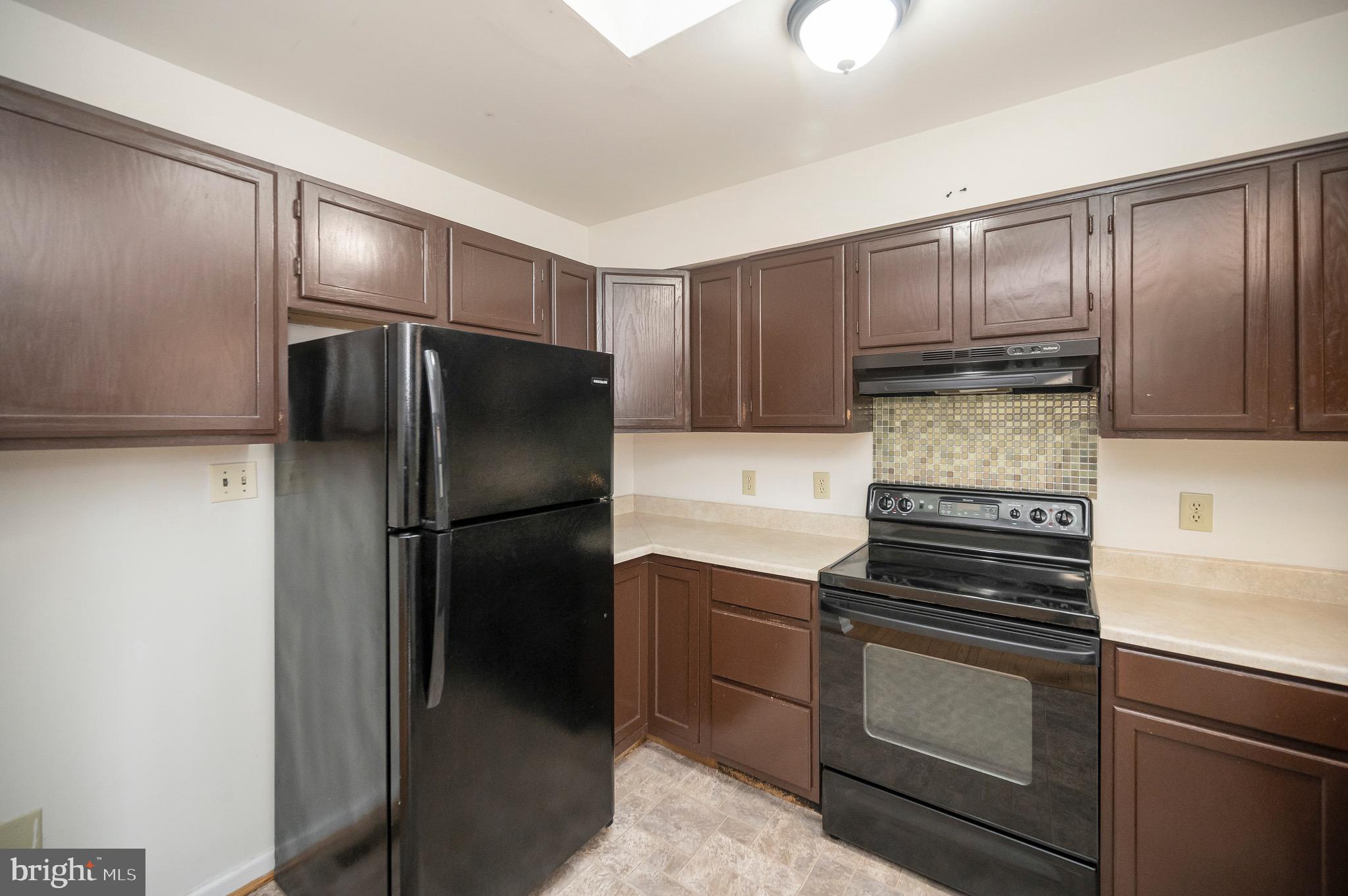 PLANTATION FOREST - Residential Lease