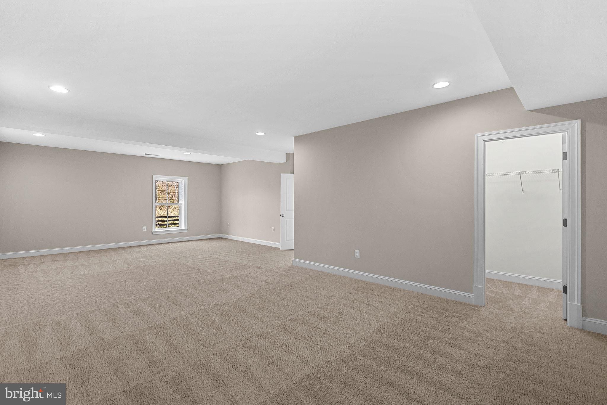 GREENS SOUTH AT WILLOWSF - Residential