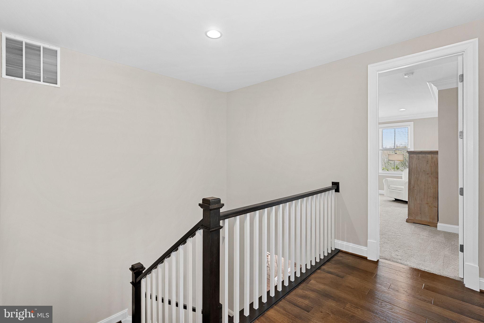 GREENS SOUTH AT WILLOWSF - Residential