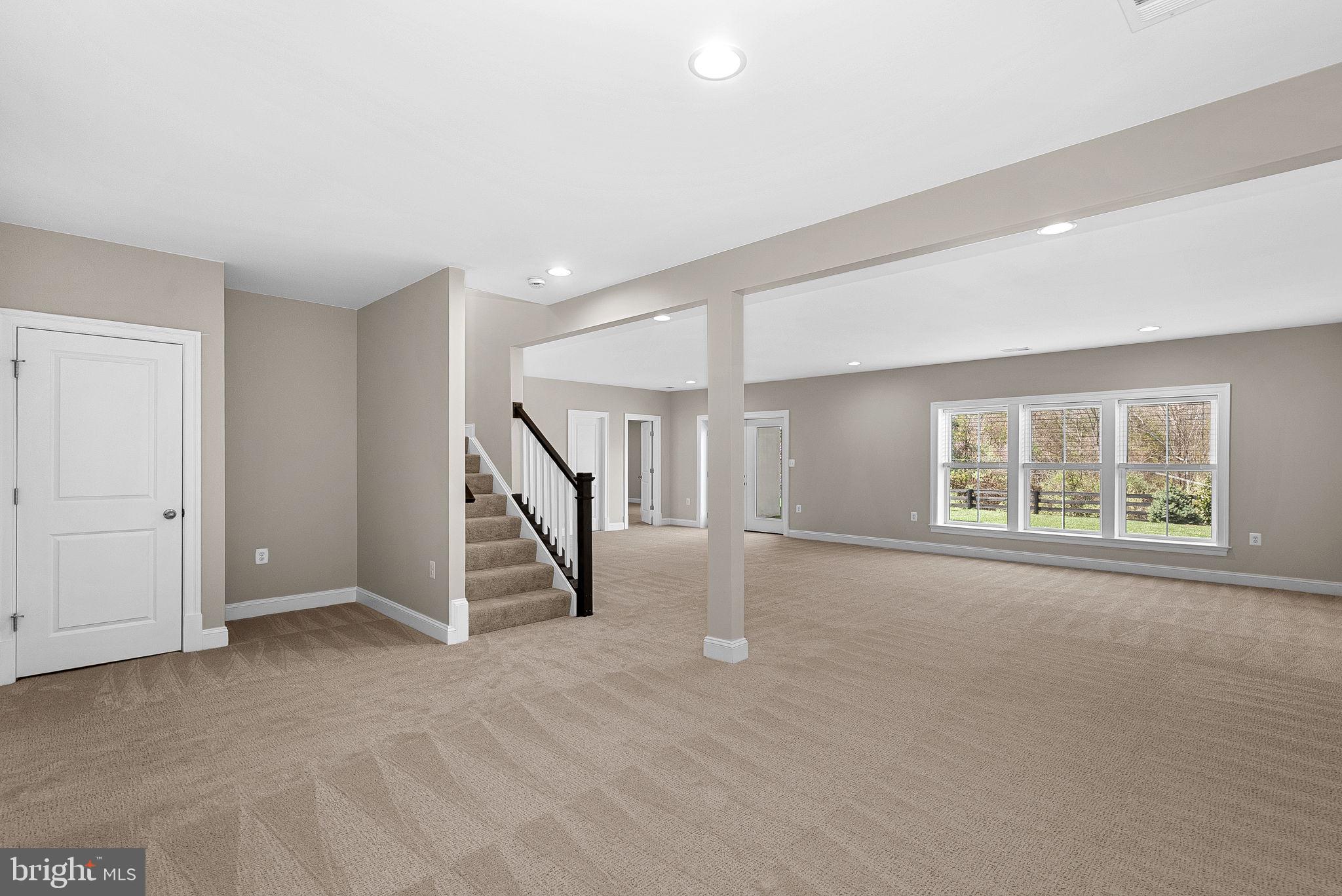 GREENS SOUTH AT WILLOWSF - Residential