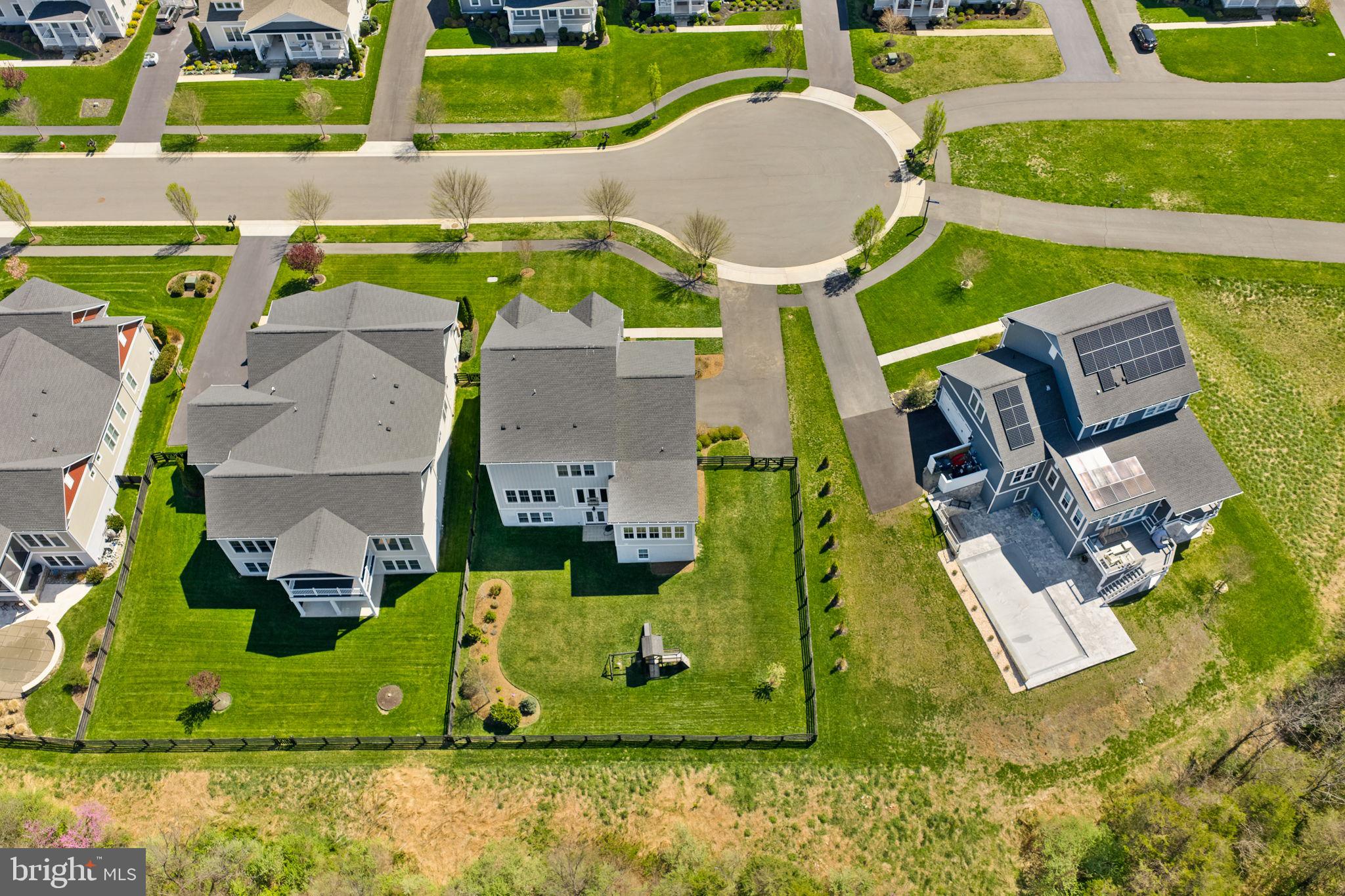 GREENS SOUTH AT WILLOWSF - Residential