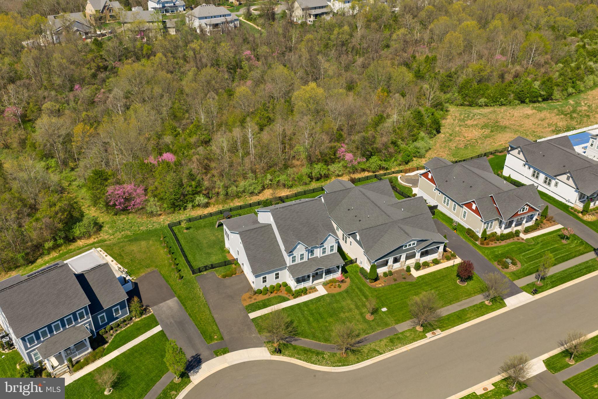 GREENS SOUTH AT WILLOWSF - Residential